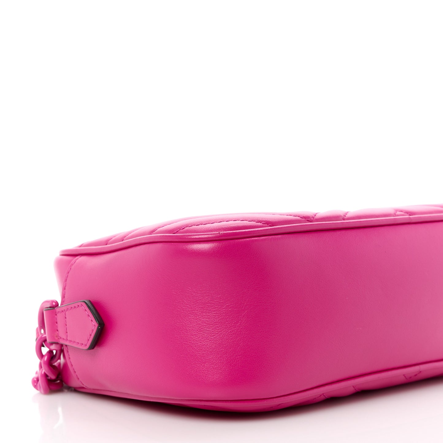 Calfskin Matelasse Monochrome Small GG Marmont Chain Shoulder Bag Classic Fuxia