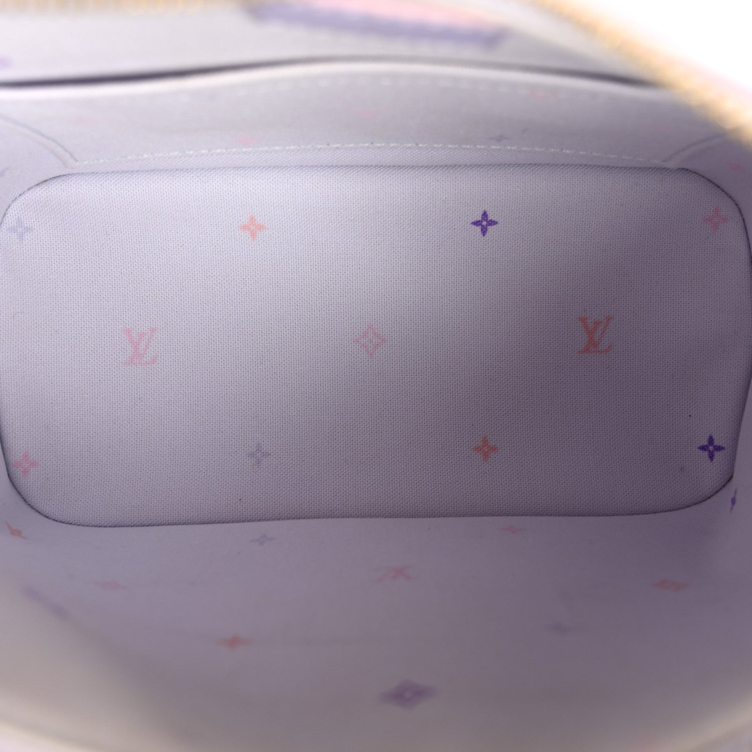 Louis Vuitton Monogram Giant Spring In The City Marshmallow Hobo PM Sunrise Pastel 5 of 12