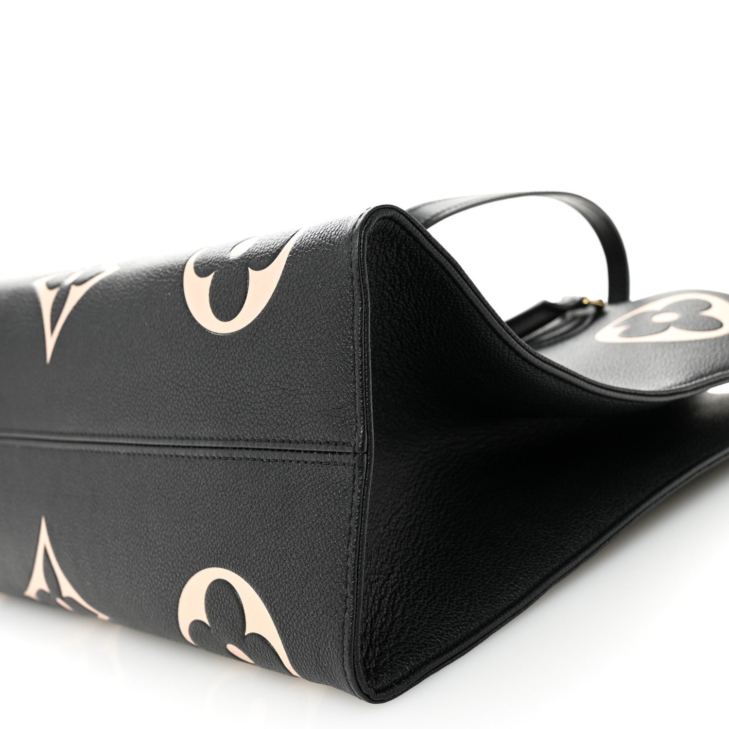 Louis Vuitton Empreinte Monogram Giant Onthego MM Black Beige 9 of 10