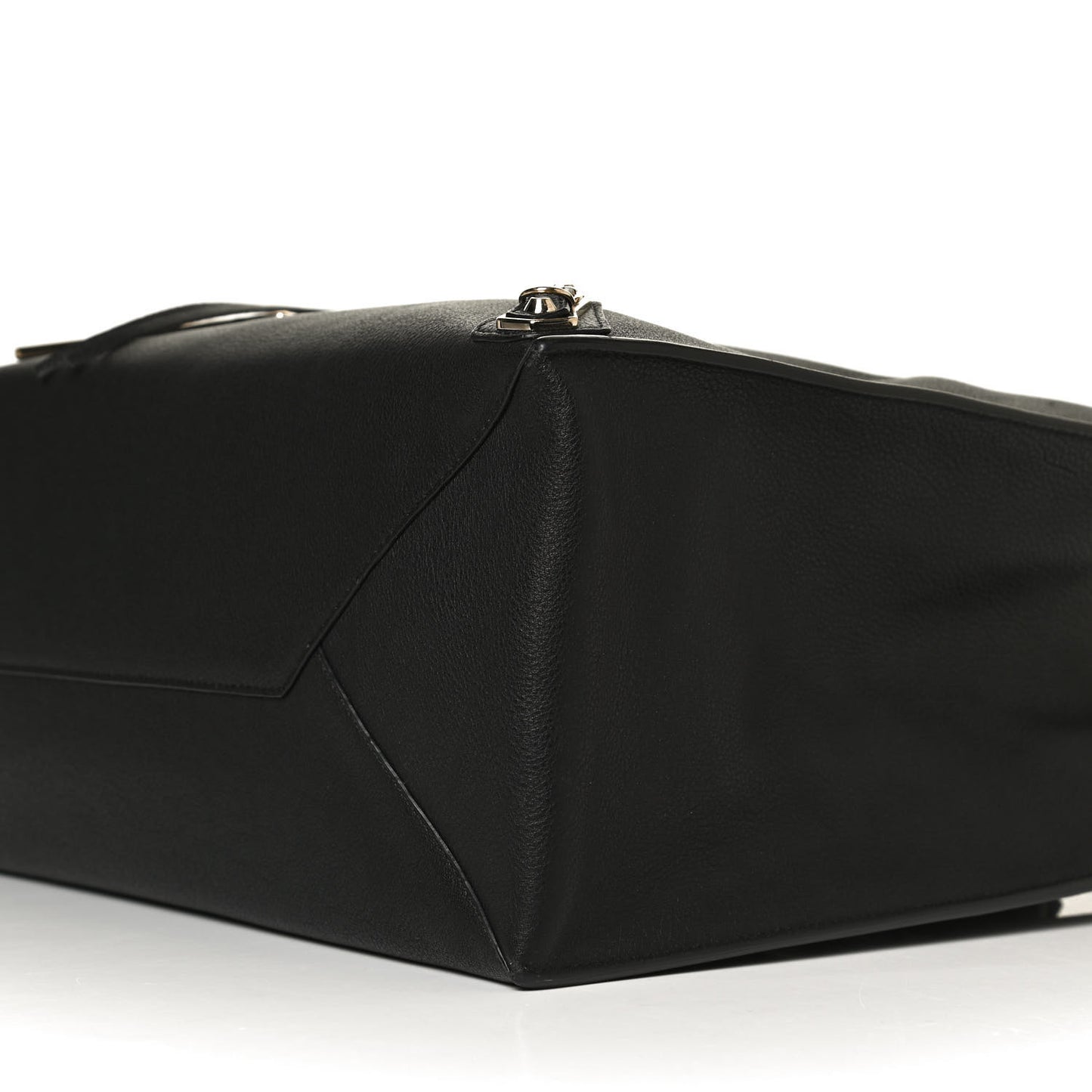 Grained Calfskin Silver Metallic Edge Hardware Papier A4 Tote Black