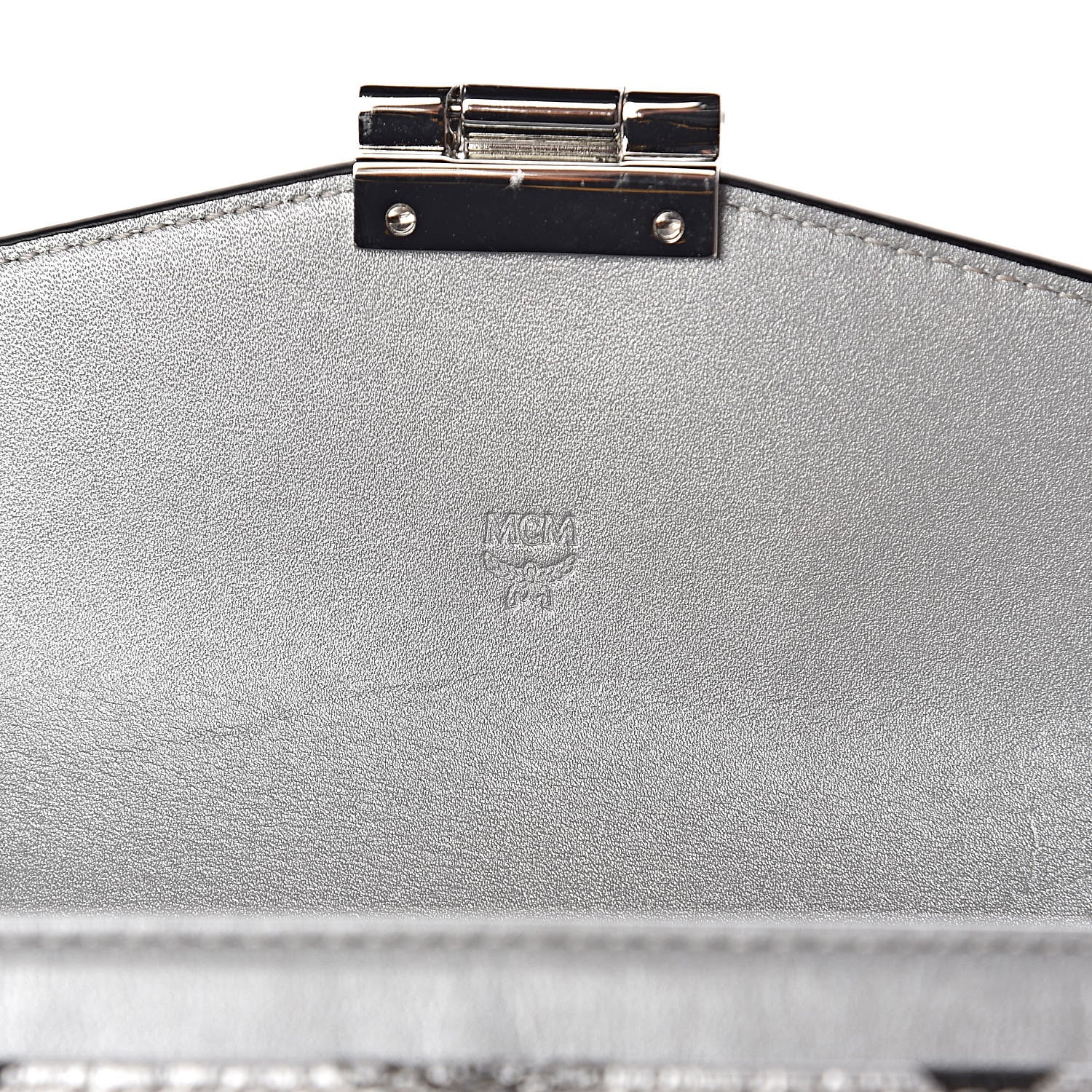 MCM Metallic Visetos Patricia Wallet On Chain Silver 6 of 9