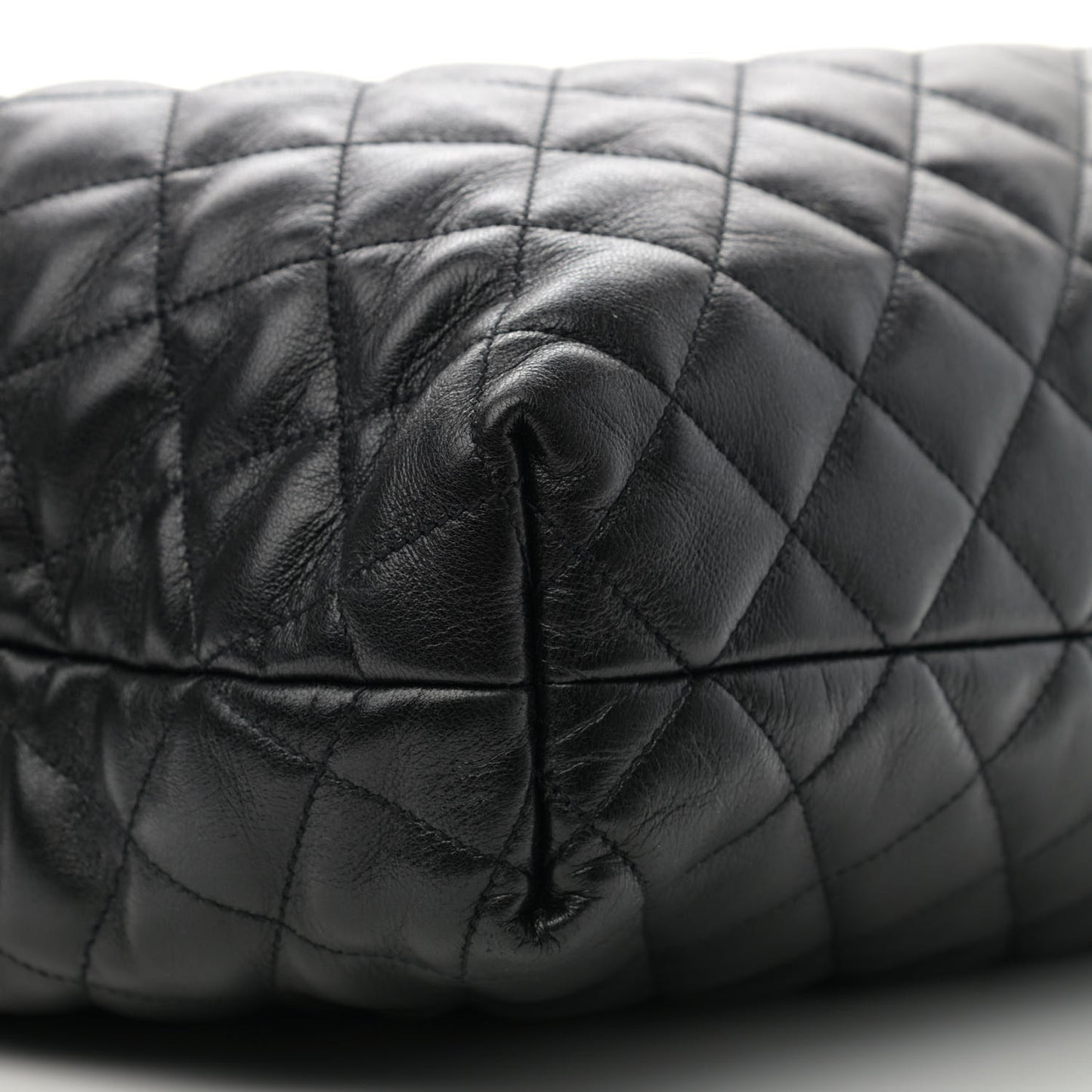 Lambskin Quilted Maxi Icare Shopping Tote Black