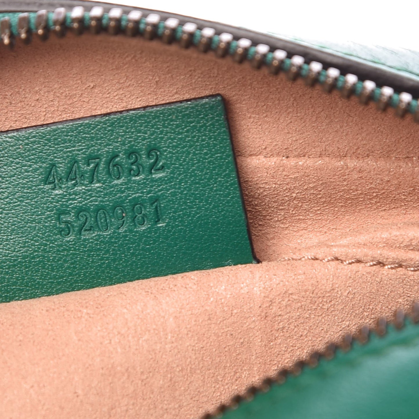 Calfskin Matelasse Small GG Marmont Chain Shoulder Bag Emerald Green
