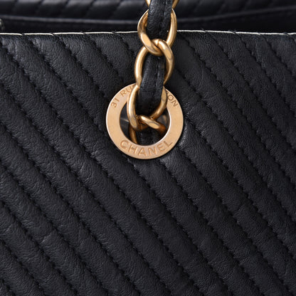 Chanel Wrinkled Lambskin Chevron Quilted Large Surpique Tote Black 7 of 9