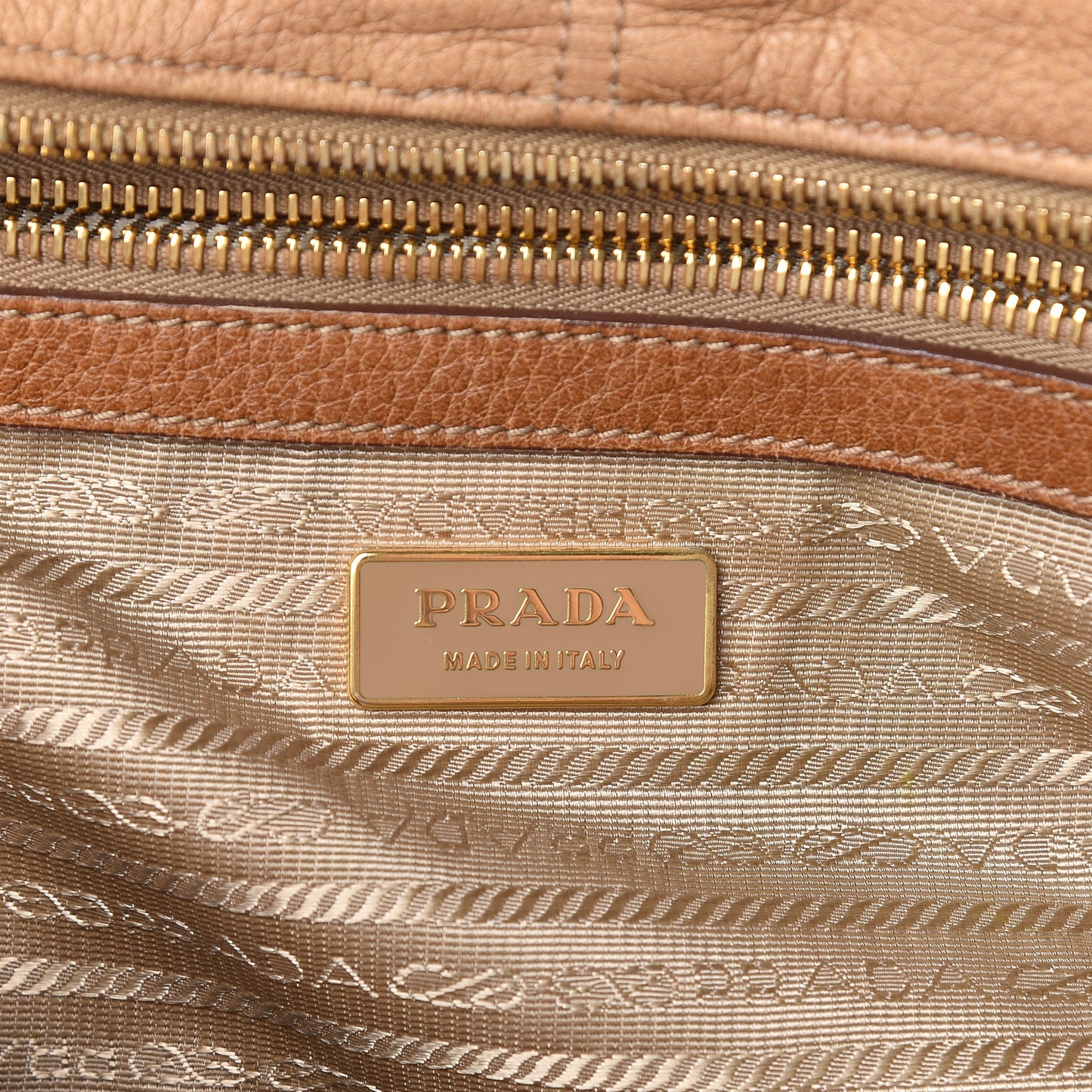 Cervo Deerskin Gaufre Dome Satchel Naturale