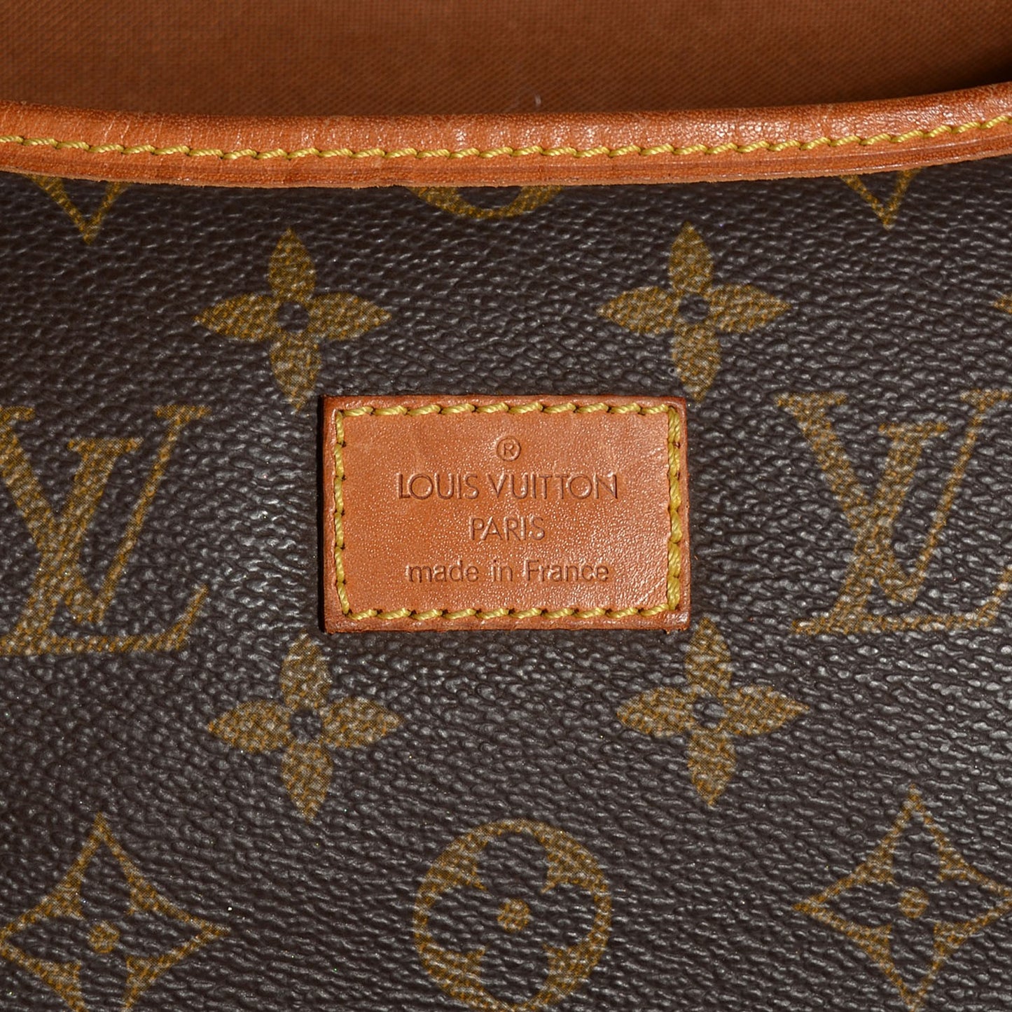 Monogram Saumur 35