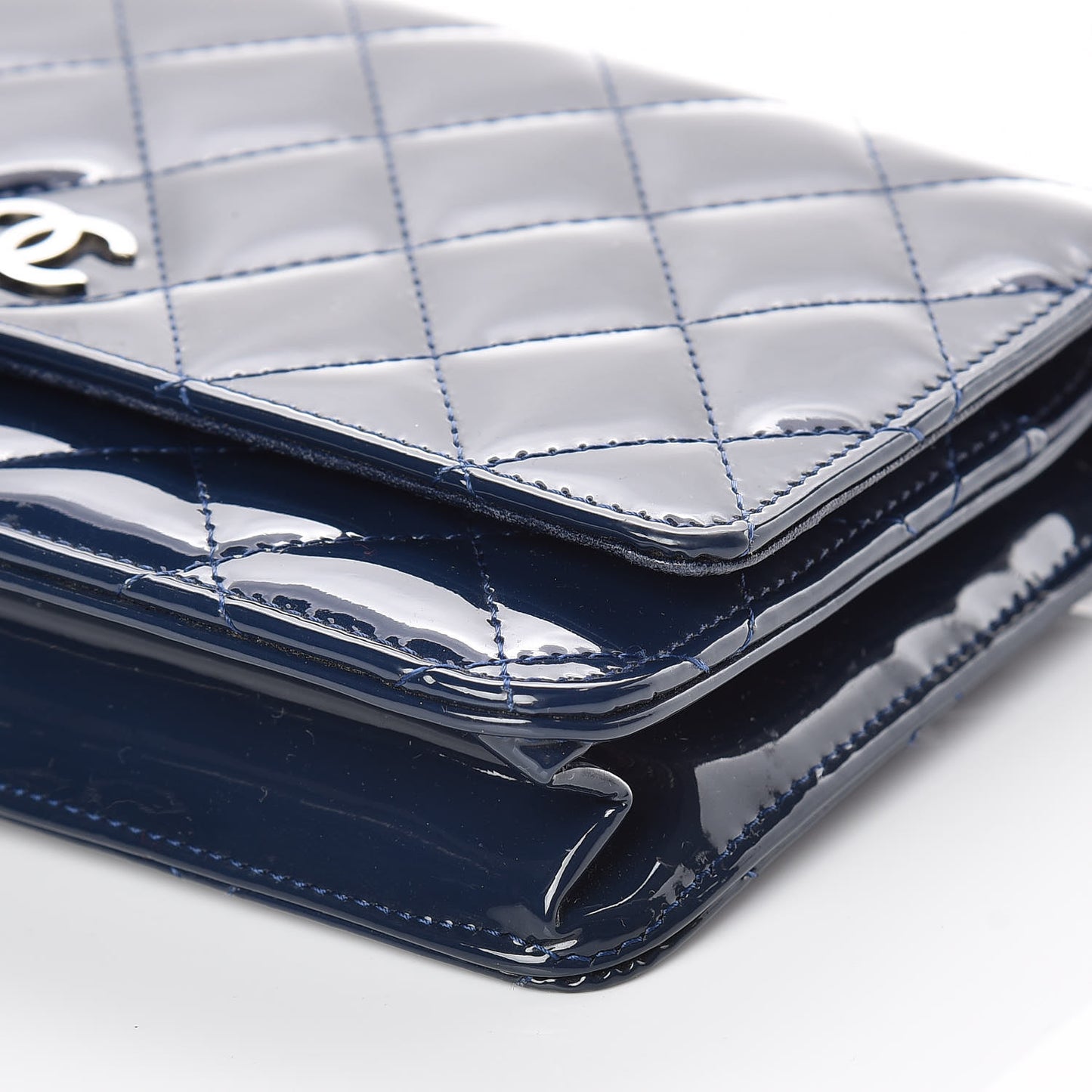 Patent Quilted Wallet On Chain WOC Blue