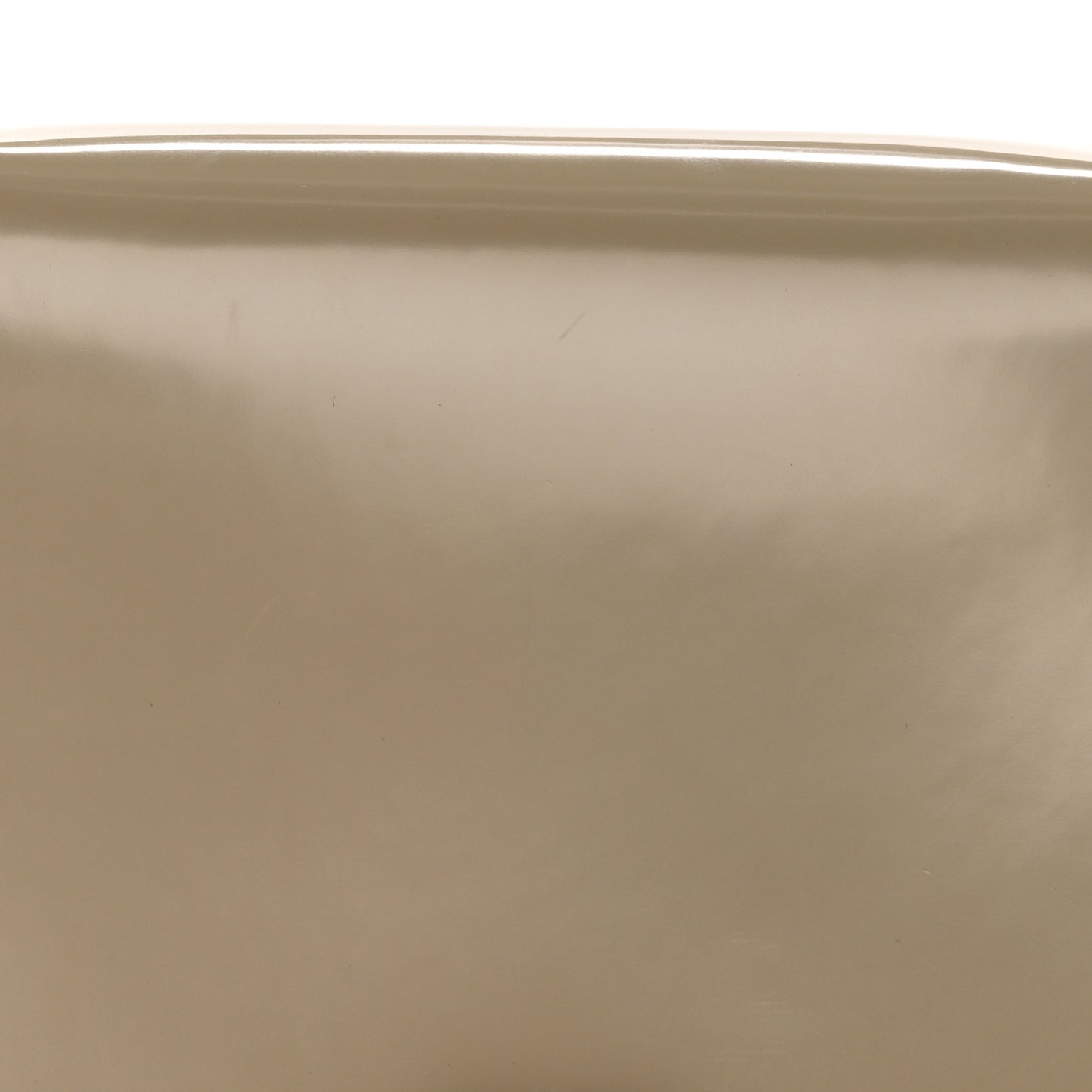 Spazzolato Calfskin Nubuck Small Trapeze Quartz