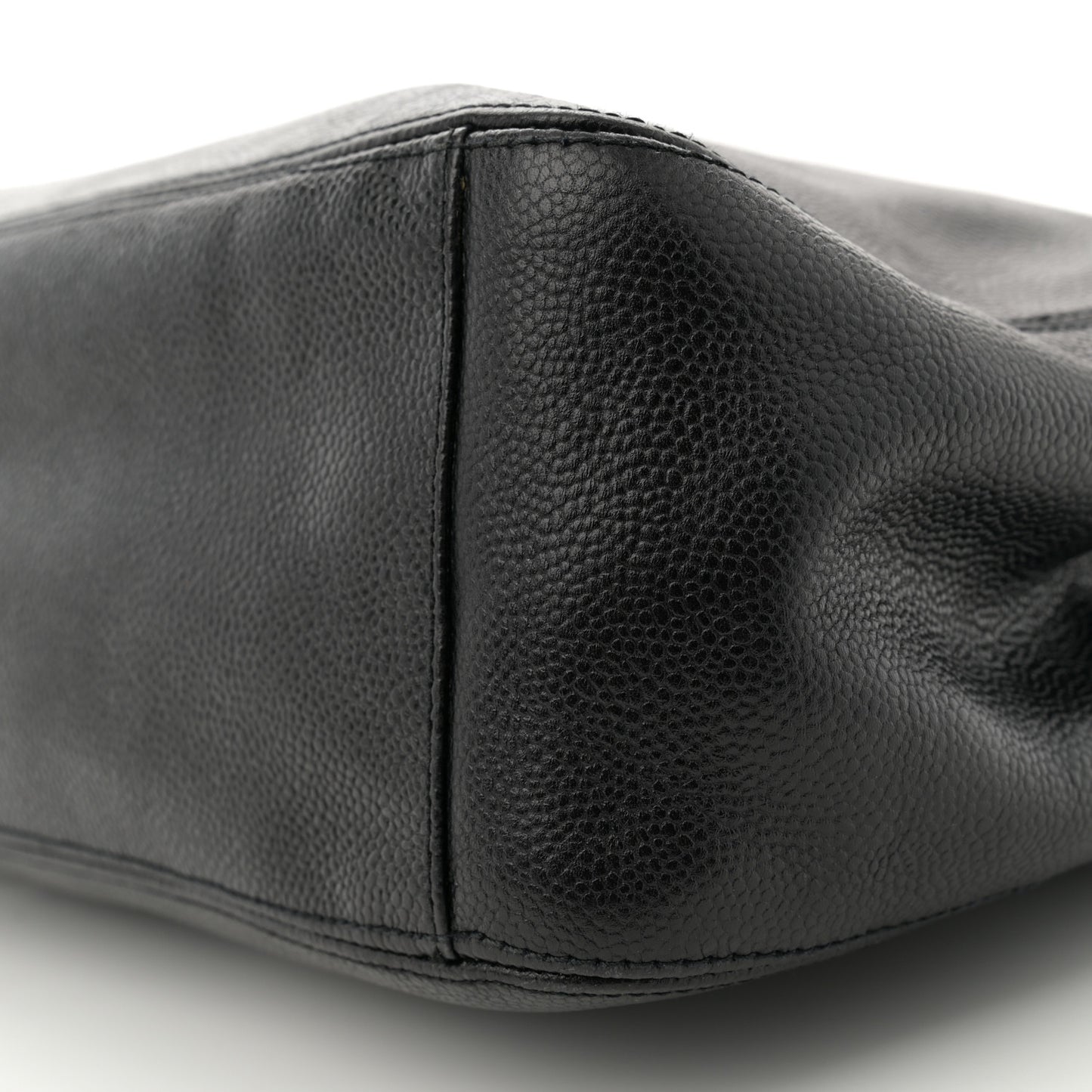Caviar CC Shoulder Bag Black