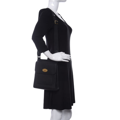 Mulberry Natural Grain Calfskin Antony Messenger Crossbody Black 2 of 13