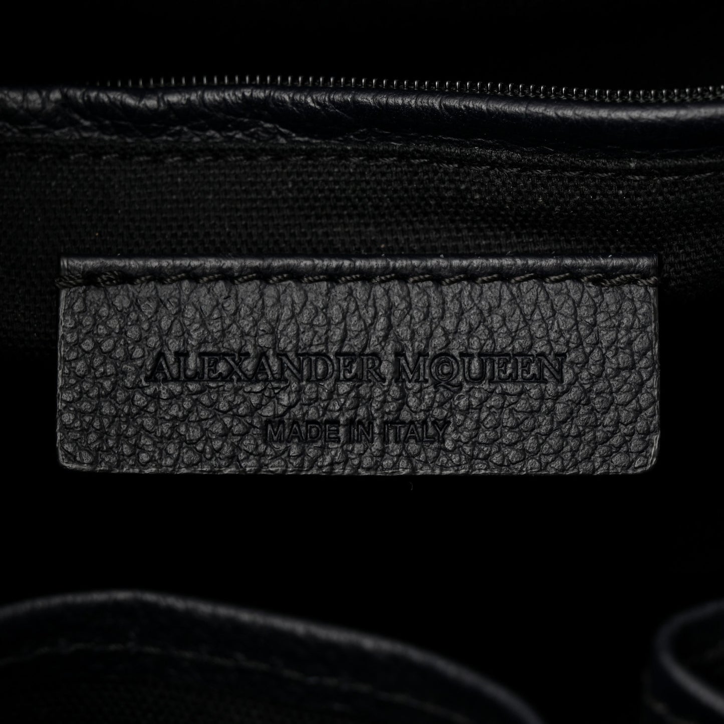 Pebbled Calfskin Small Skull Padlock Zip Around Tote Navy