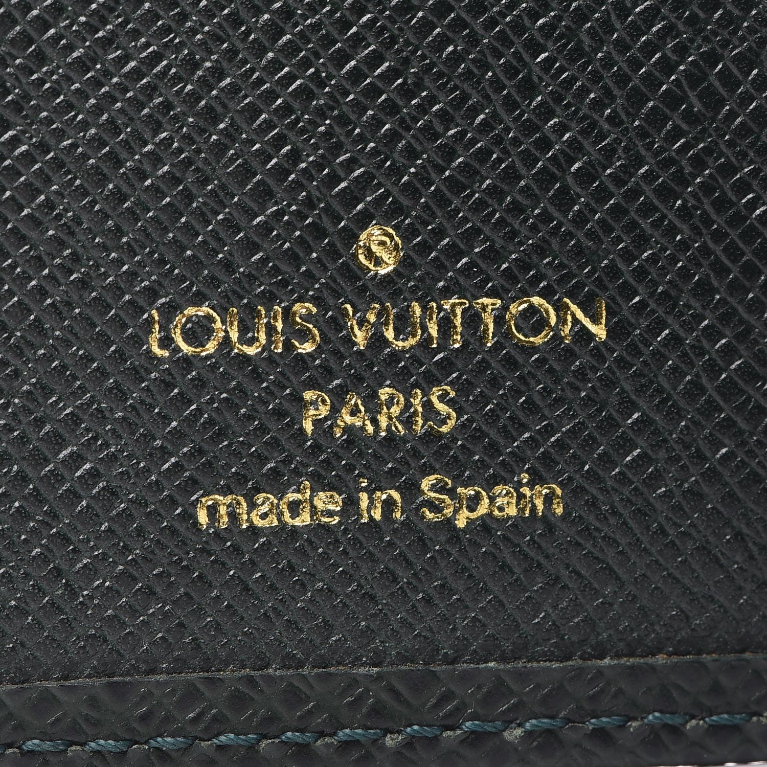 Louis Vuitton Taiga Small Ring Agenda Cover Epicea 6 of 8