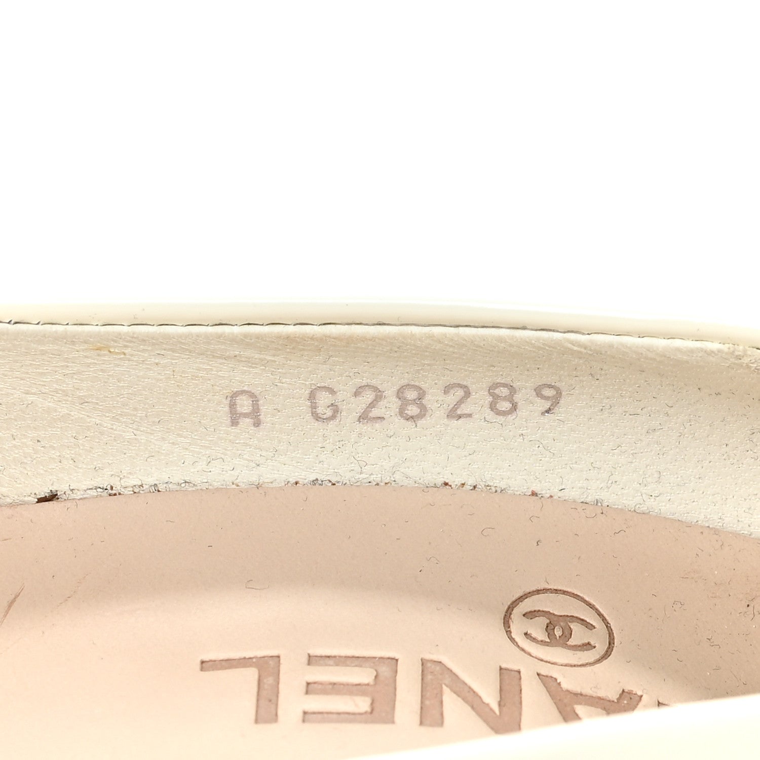 Chanel Patent Cap Toe CC Pumps 38.5 White Black 8 of 8