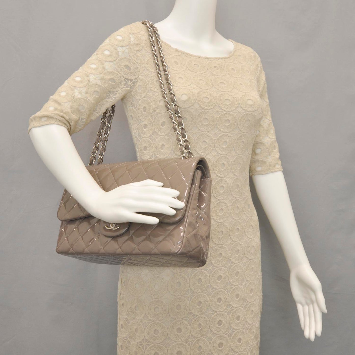 Patent Jumbo Double Flap Taupe