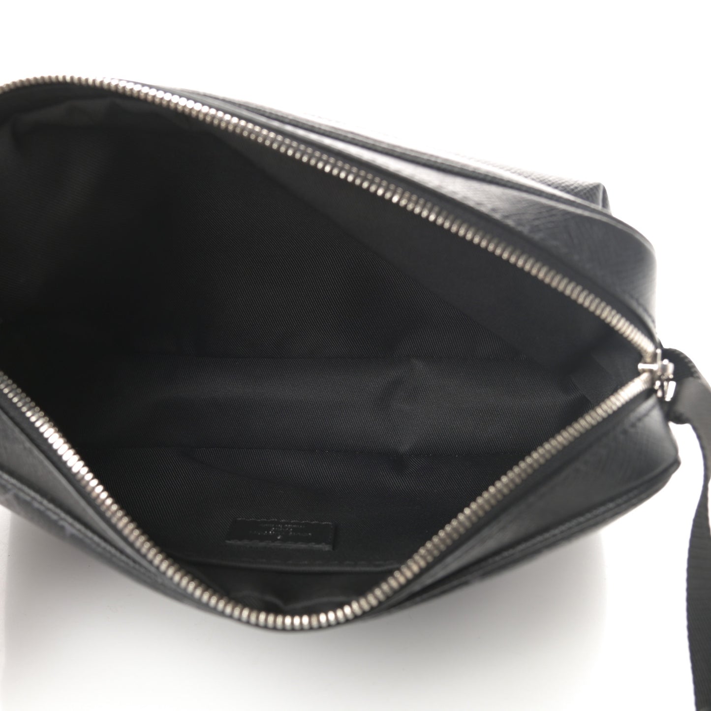 Taiga Monogram Eclipse Outdoor Messenger Black