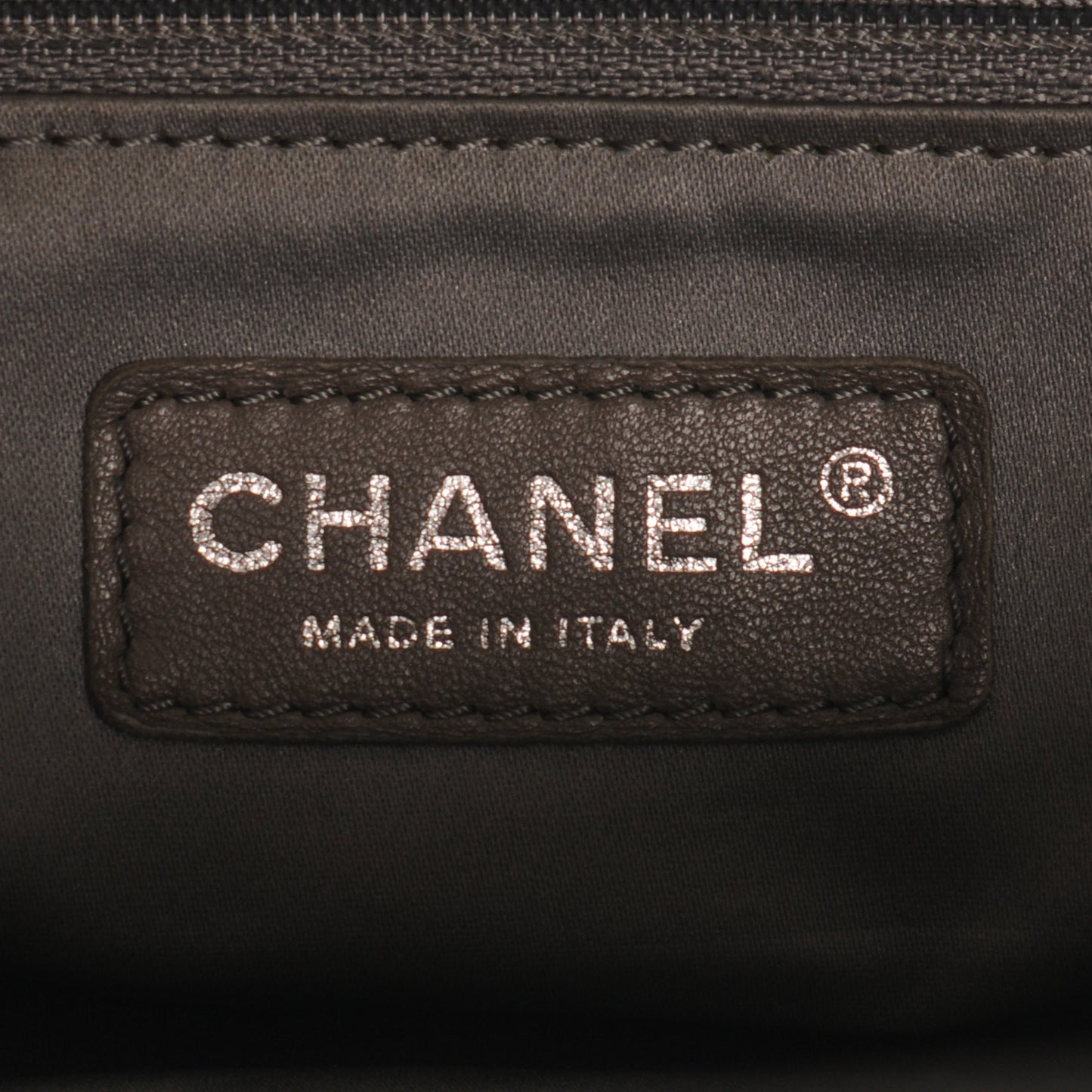 Glazed Caviar Pocket In The City Tote Black