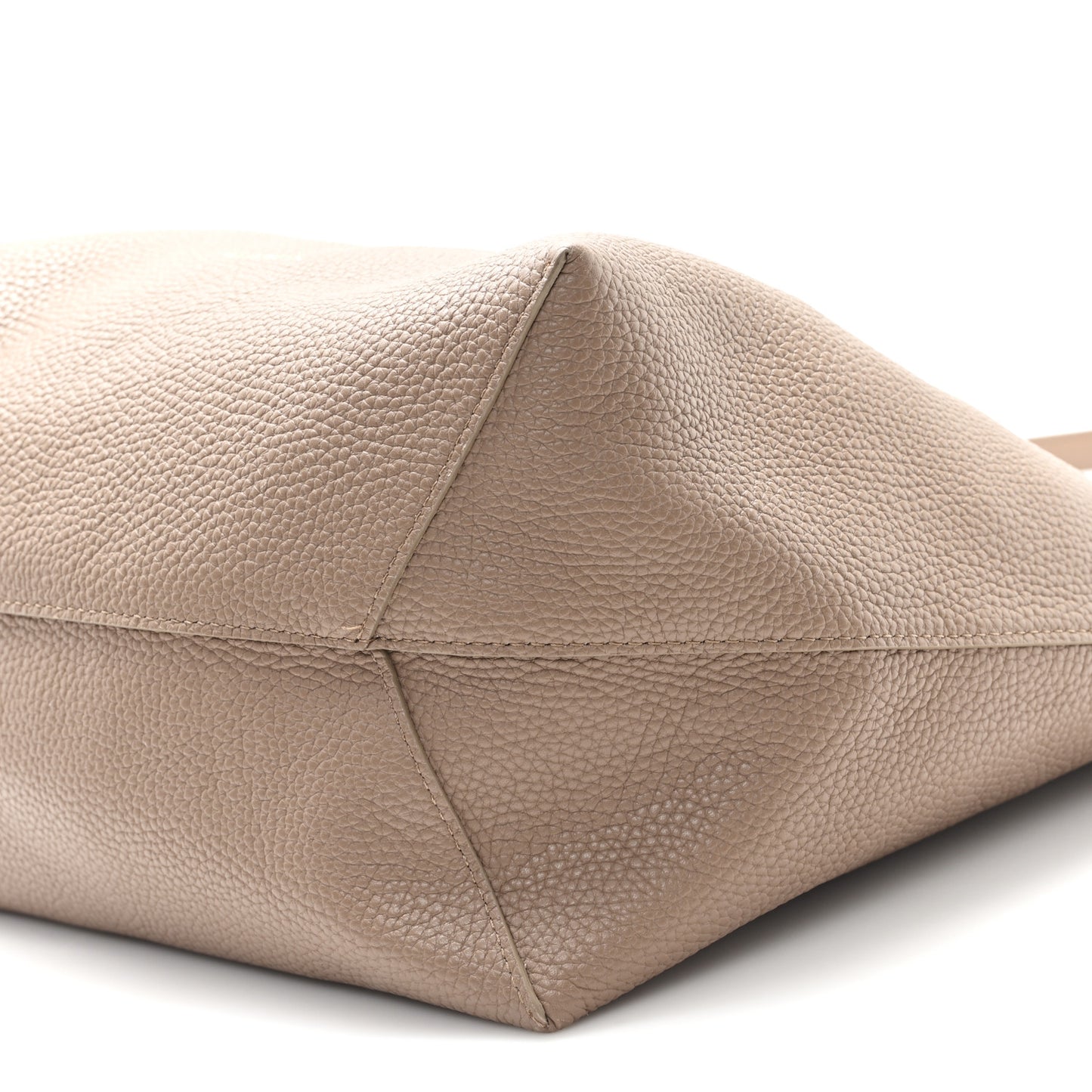 Pebbled Calfskin Everyday Cabas Biscotto