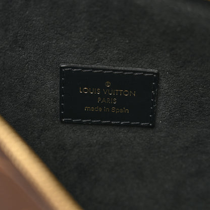 Louis Vuitton Monogram City Pouch 6 of 7