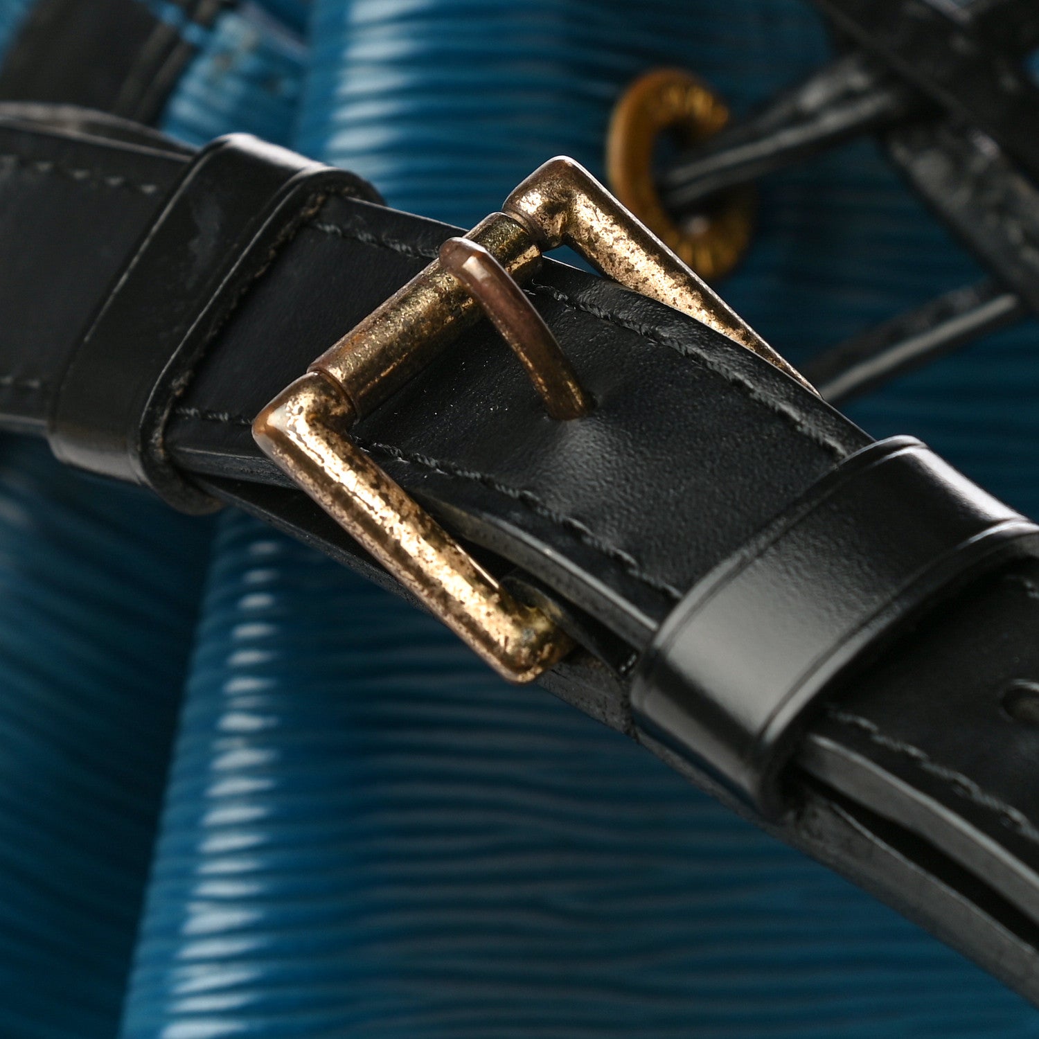 Louis Vuitton Epi Petit Bi-Color Noe Toledo Black 12 of 18