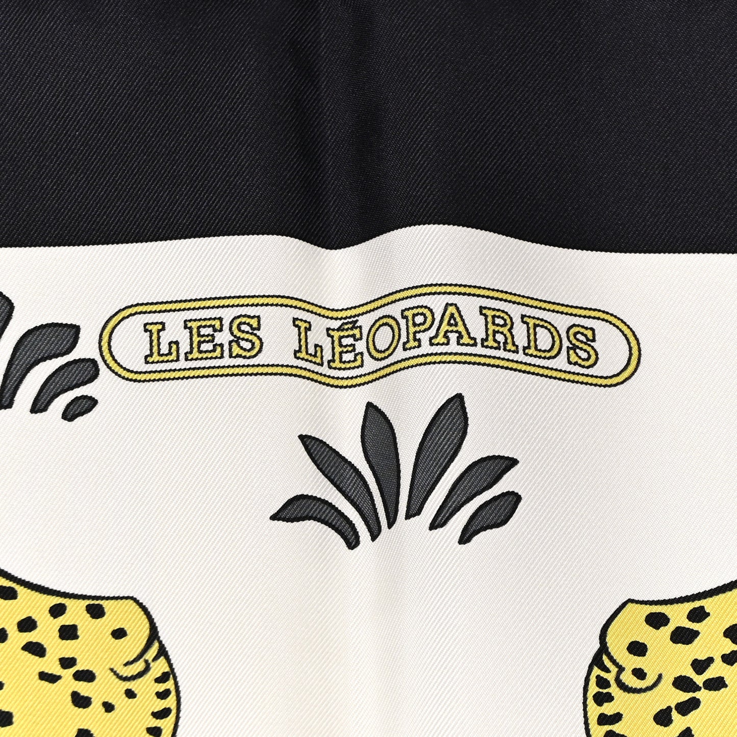 Silk Les Leopards Scarf 90 Black Blanc Jaune D'Or
