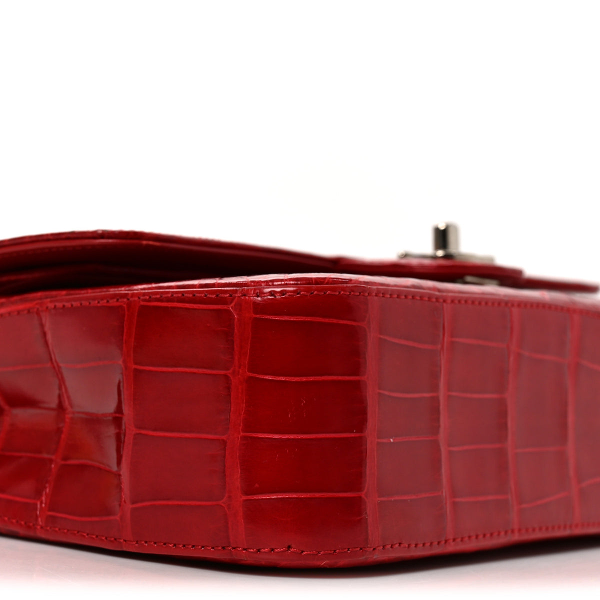Alligator Medium Double Flap Red