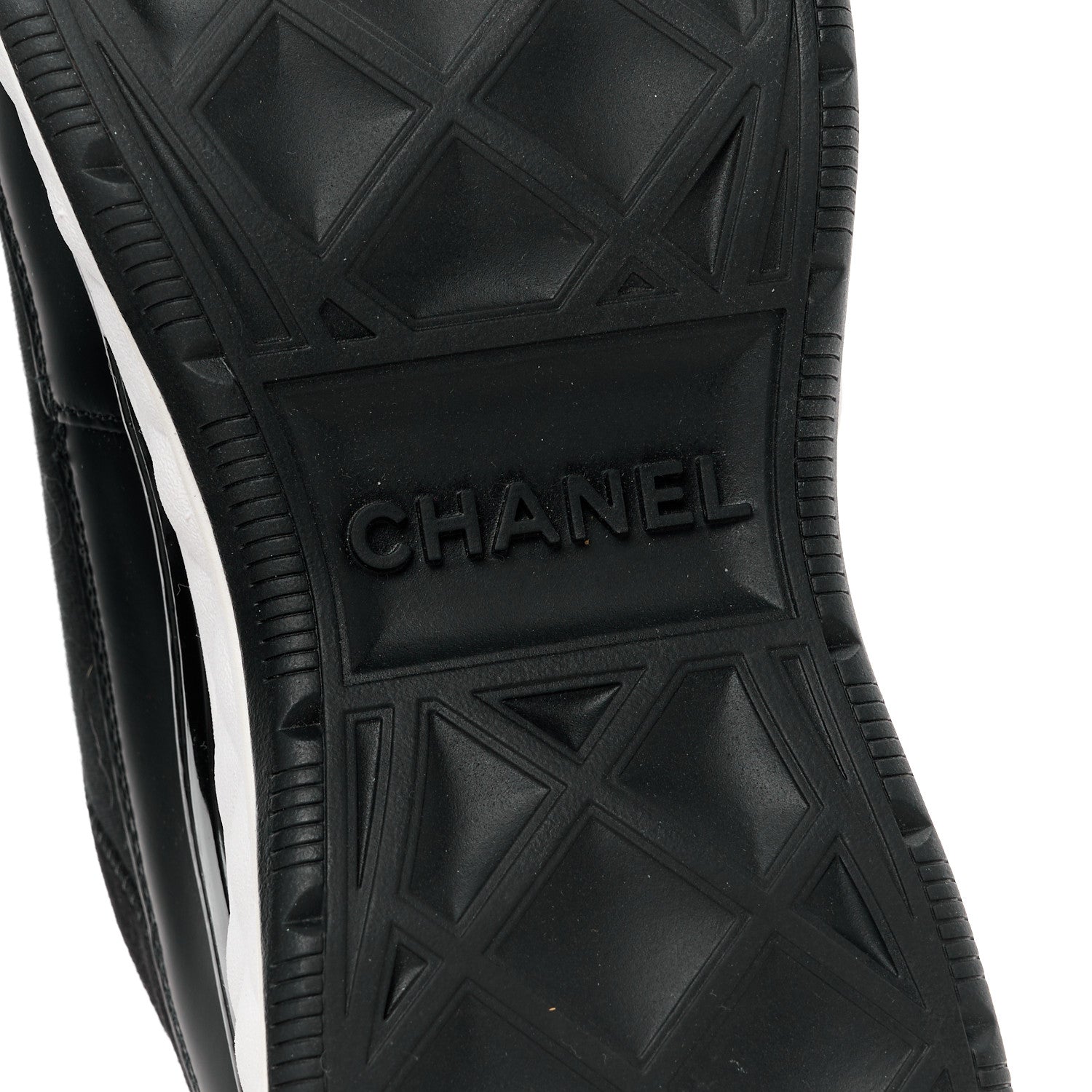 Chanel Velvet Calfskin Mixed Fibers CC Sneakers 38 Black 6 of 9