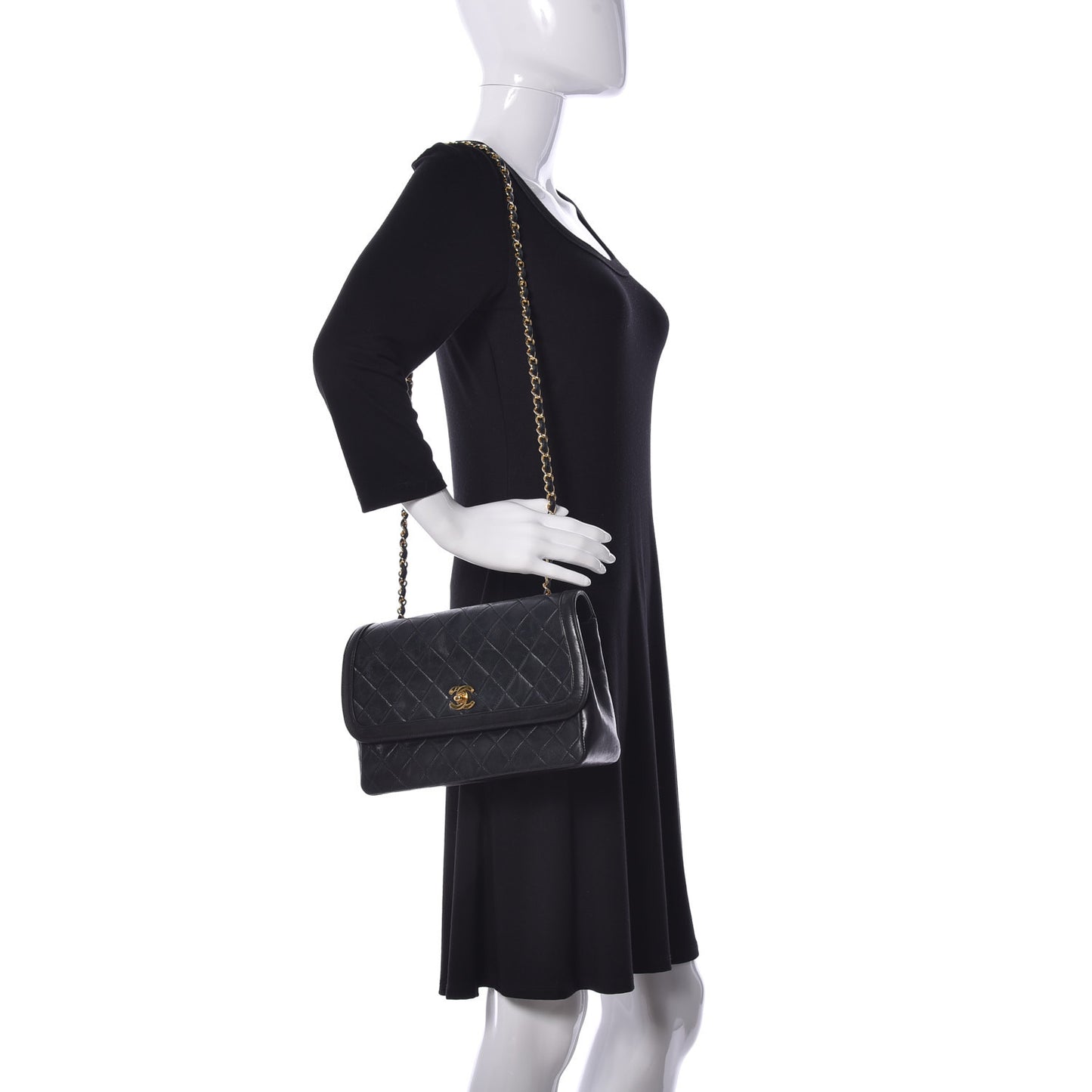 Lambskin Quilted Medium Single Flap Black