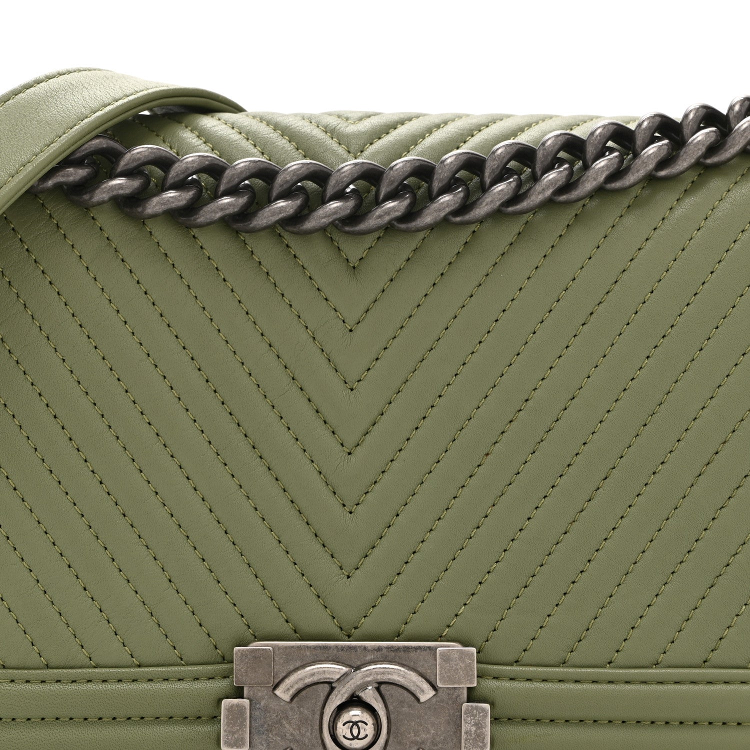 Chanel Calfskin Chevron Quilted Medium Boy Flap Green 8 of 10