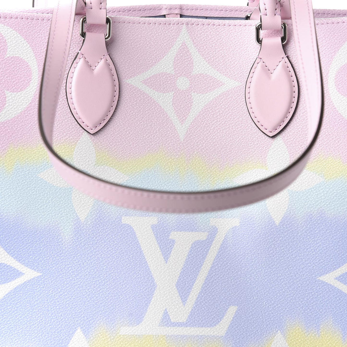 Monogram Escale Onthego GM Pastel