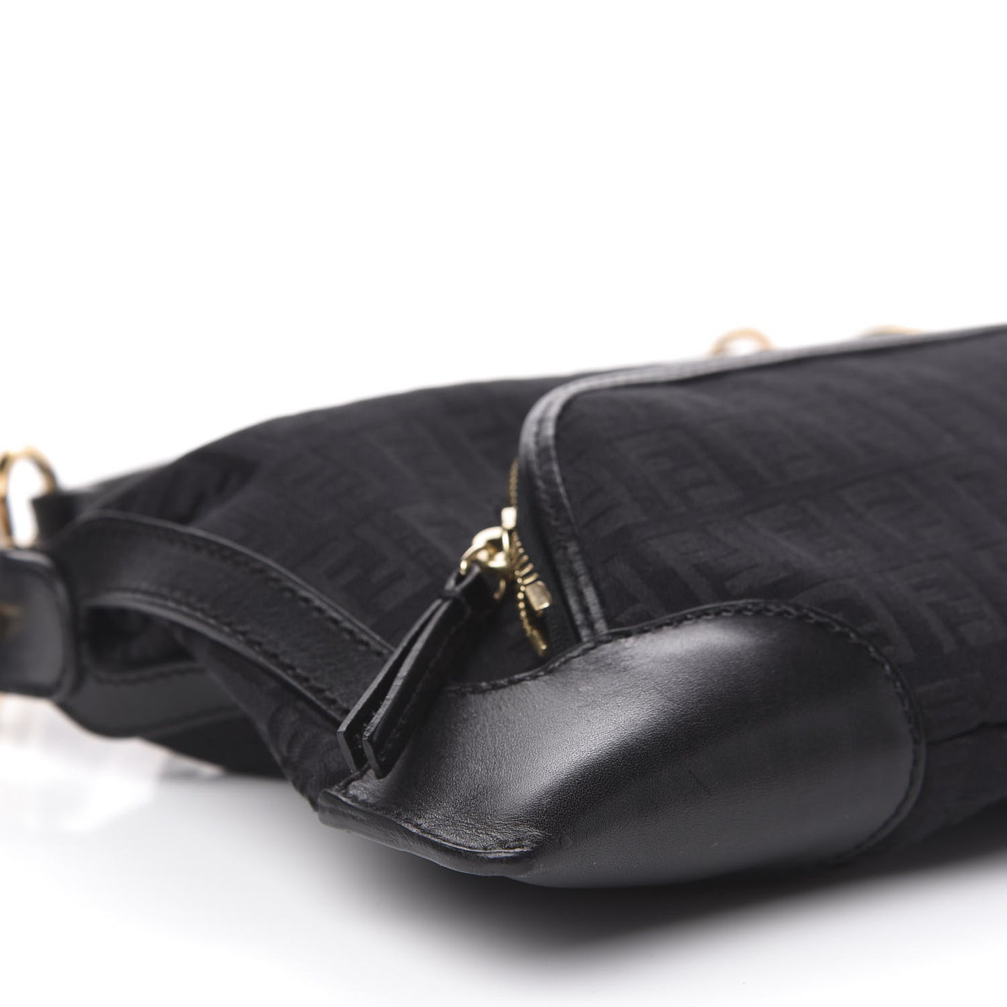 Zucchino Cuoio Small Chef Pocket Shoulder Bag Black