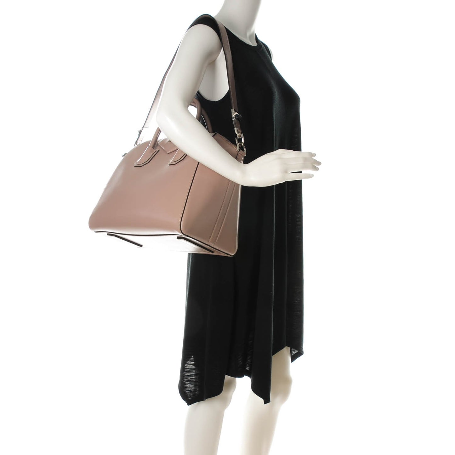 Smooth Calfskin Medium Antigona Linen