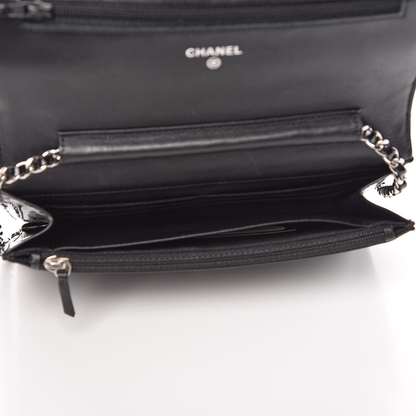 Patent Quilted Wallet On Chain WOC Black