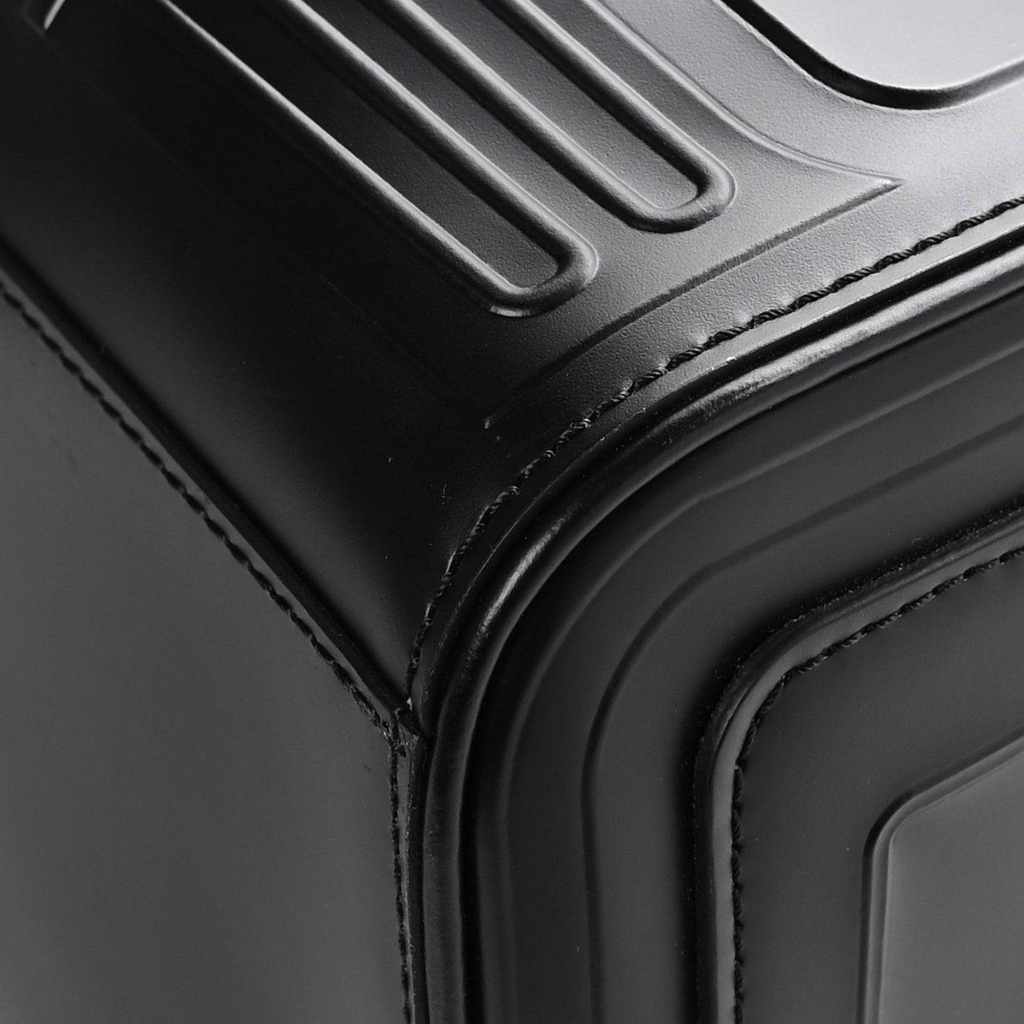 Calfskin Spaceship Embossed Speedy 40 Black
