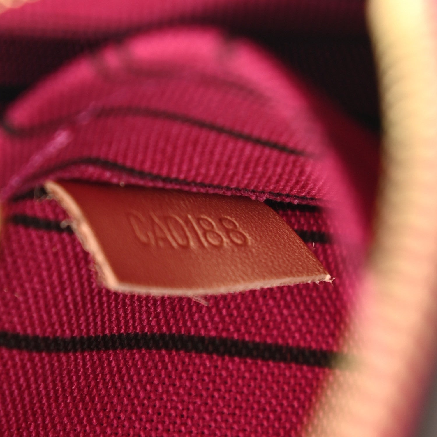 Louis Vuitton Monogram Neverfull MM GM Pochette Pivoine 7 of 7