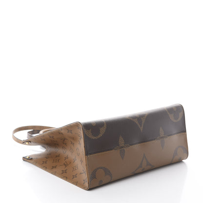 Louis Vuitton Reverse Monogram Giant Onthego MM 3 of 8