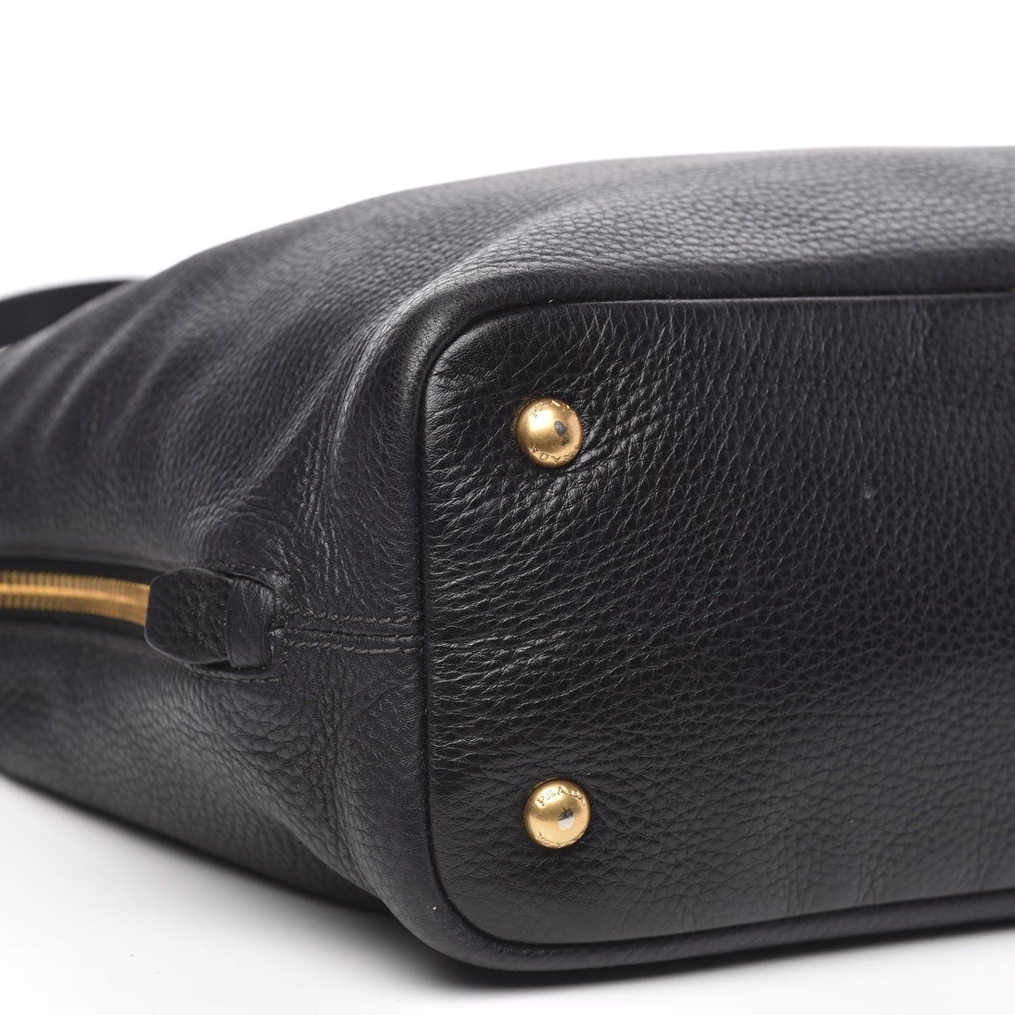 Vitello Daino Side Zip Tote Black