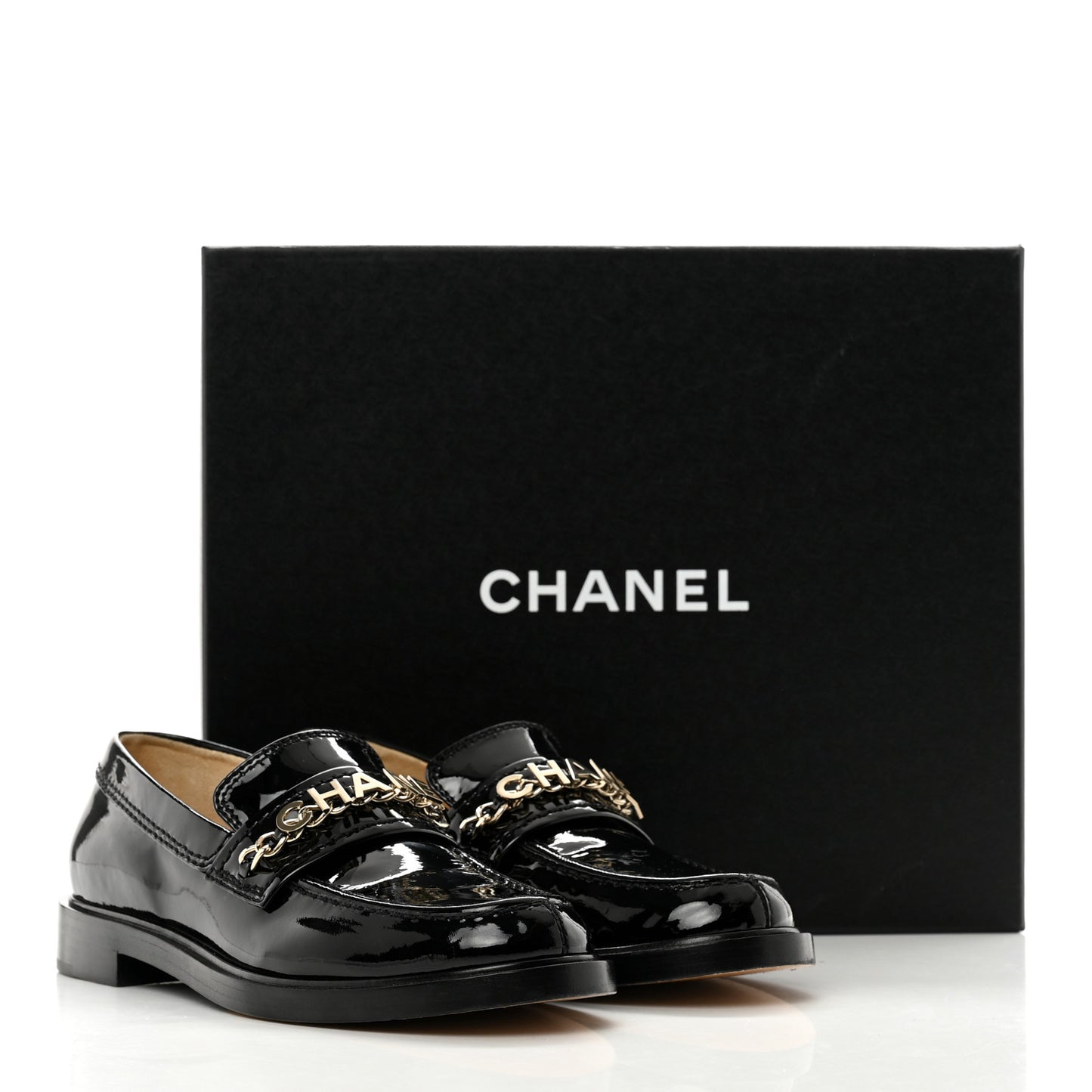 Shiny Calfskin Logo Loafers 36.5 Black