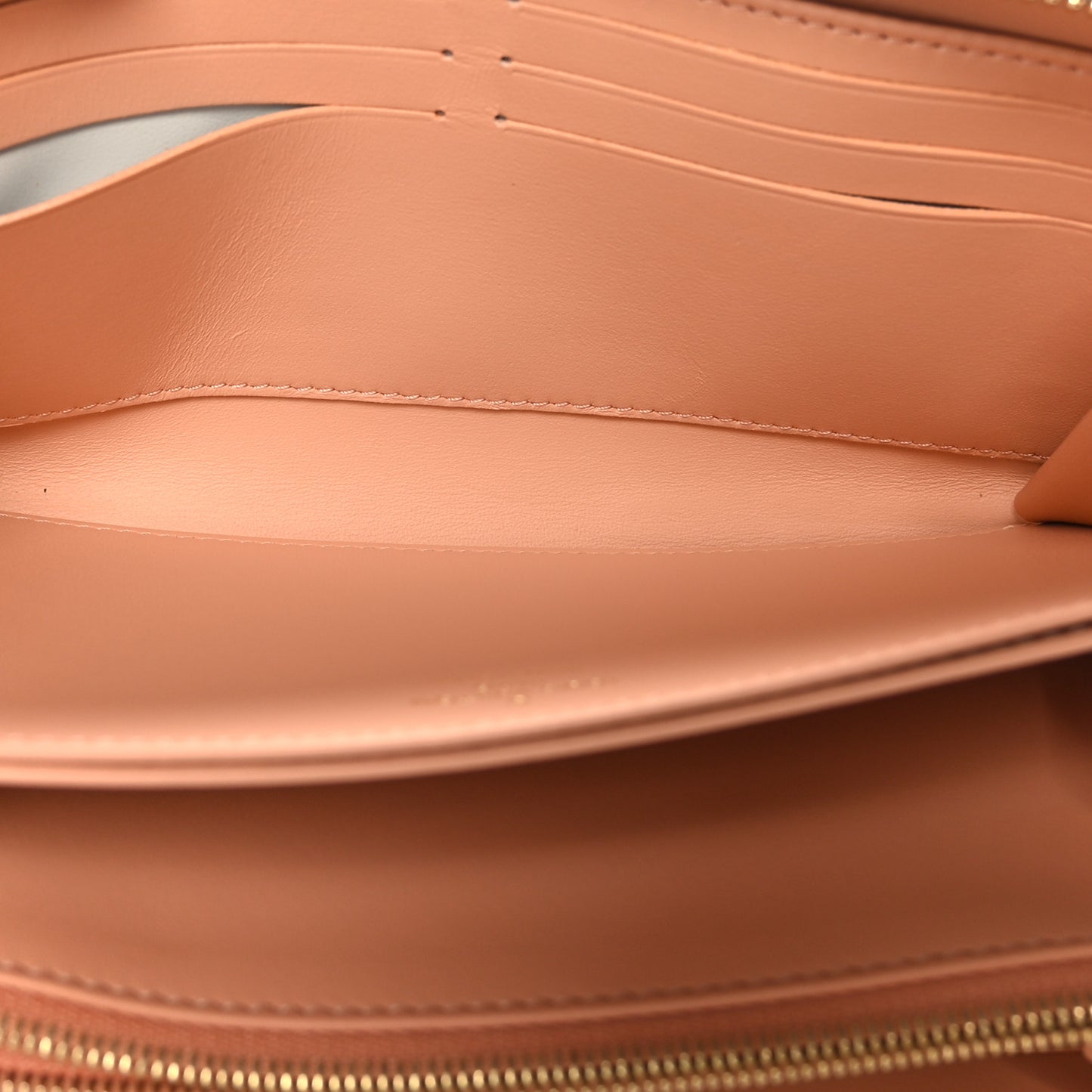 Mahina Flight Mode Zippy NM Wallet Gray