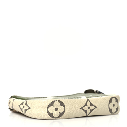 Louis Vuitton Monogram Giant Micro Pochette Accessories Kaki White 4 of 11