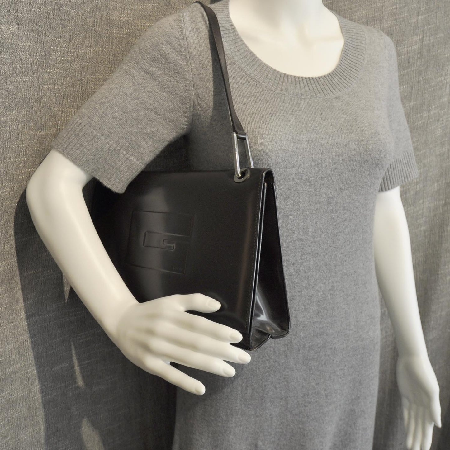 Leather G Shoulder Bag Dark Brown