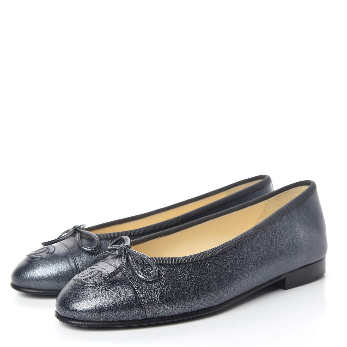 Metallic Lambskin CC Cap Toe Ballerina Flats 35.5 Argent