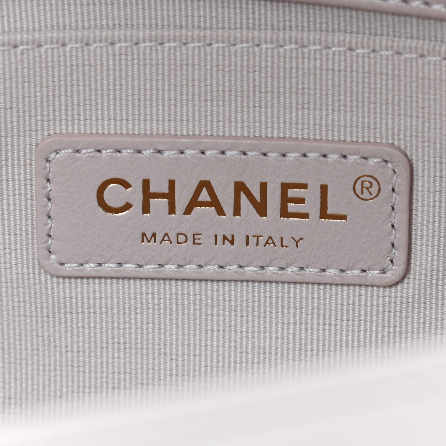 Caviar Chevron Quilted Medium Boy Flap Light Purple