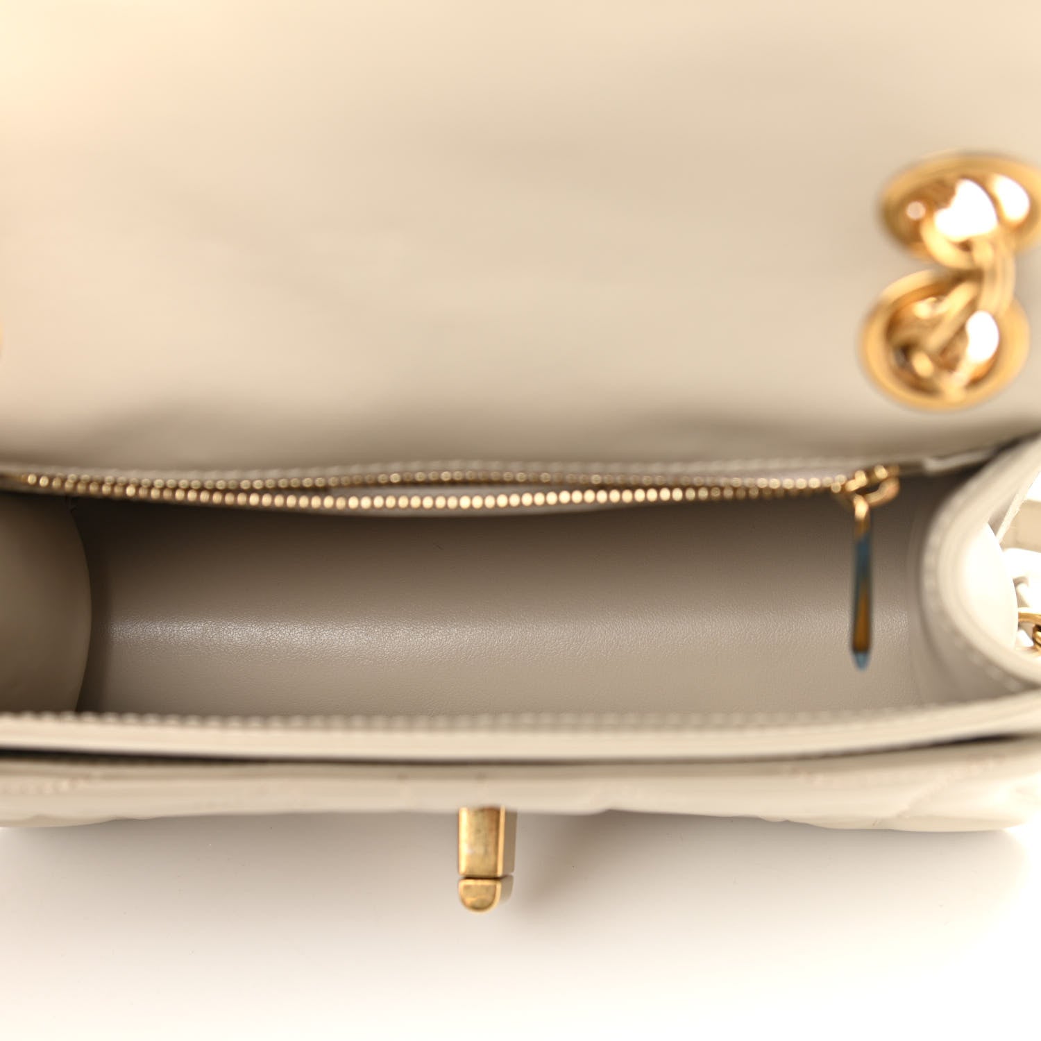 Salvatore Ferragamo Calfskin Quilted Gancini Flap Bag Peony 5 of 12