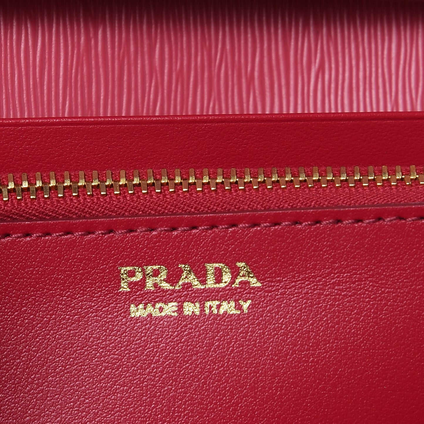 Vitello Move Chain Wallet Peonia