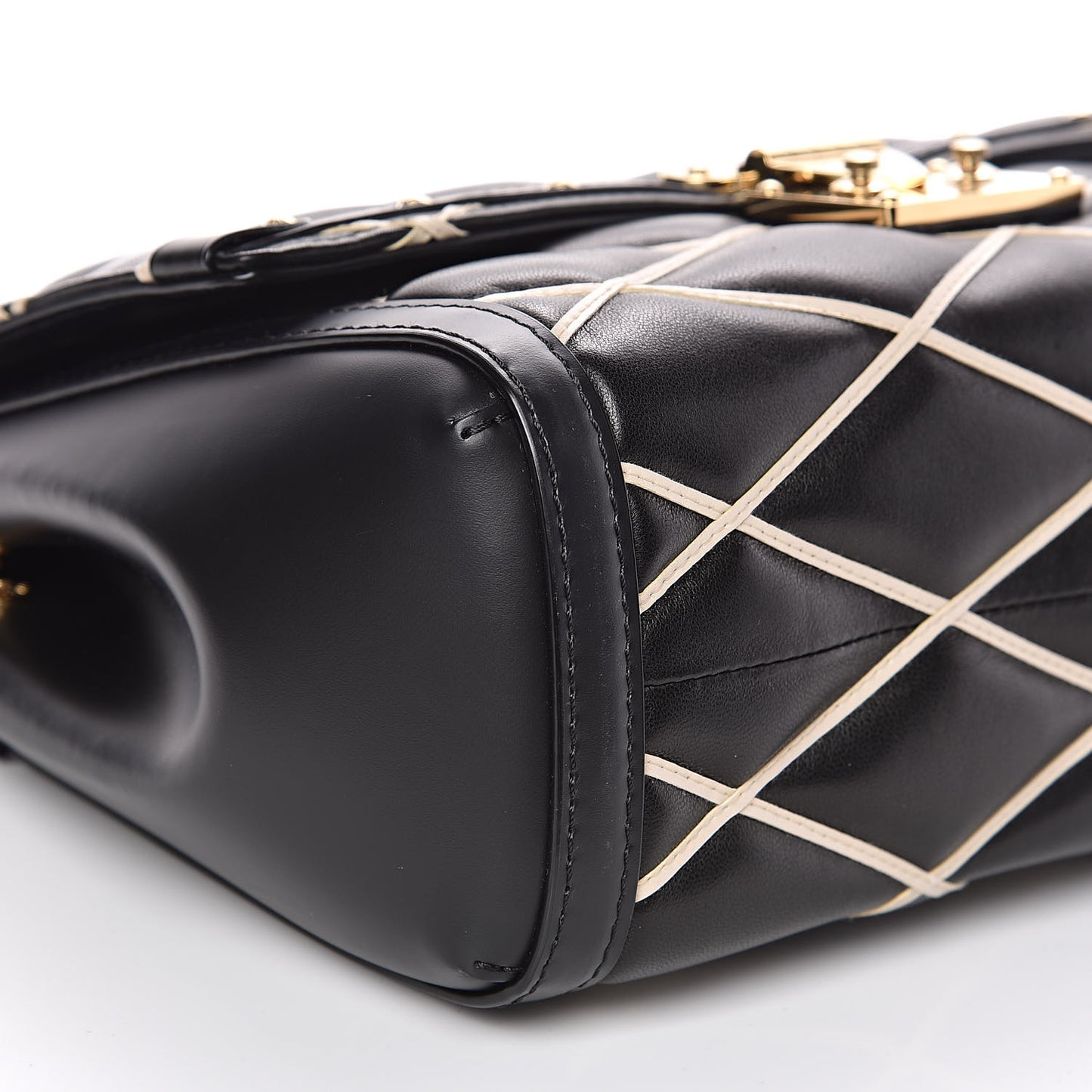 Lambskin Malletage Pochette Flap Black