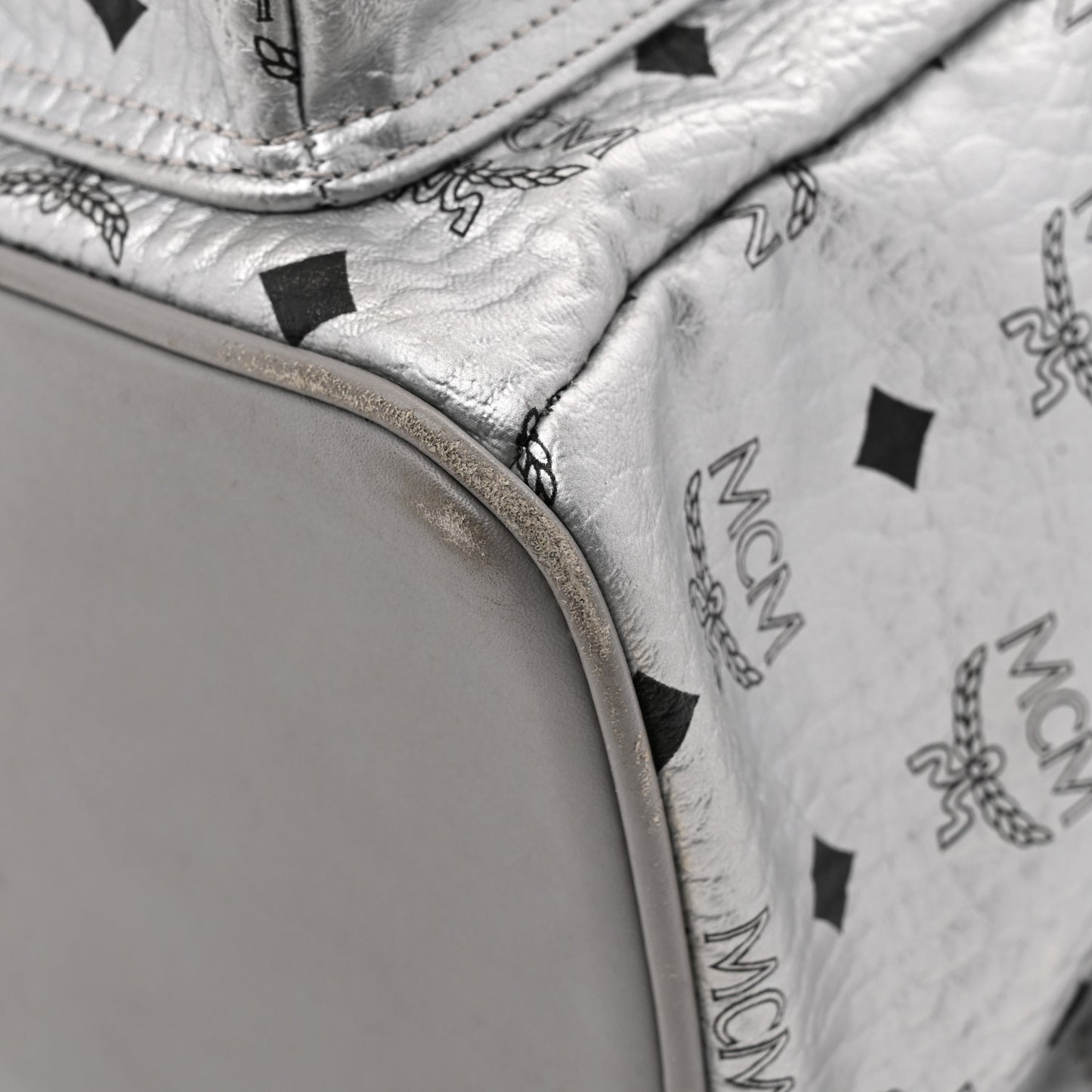 Metallic Visetos Medium Side Stud Stark Backpack Berlin Silver