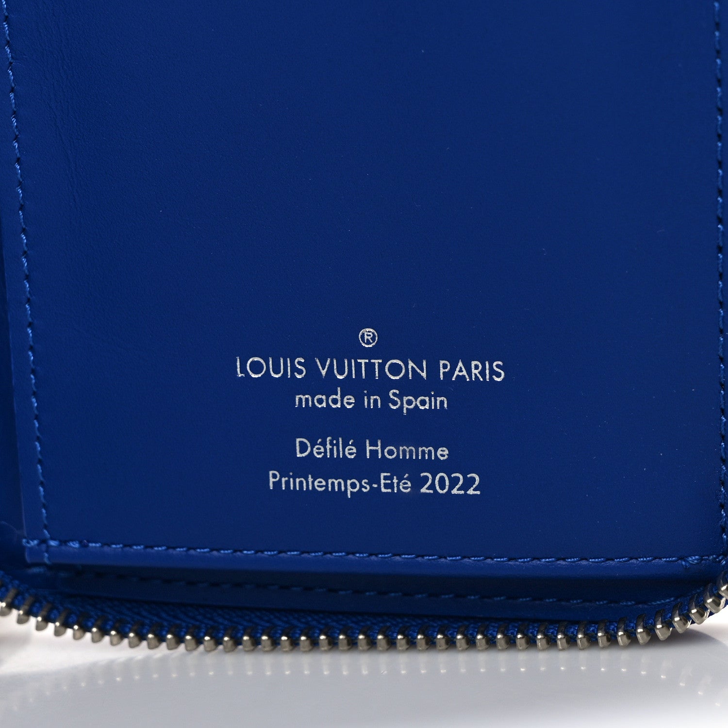 Louis Vuitton Taurillon Illusion Zippy Vertical Wallet Bleu Rose 6 of 9