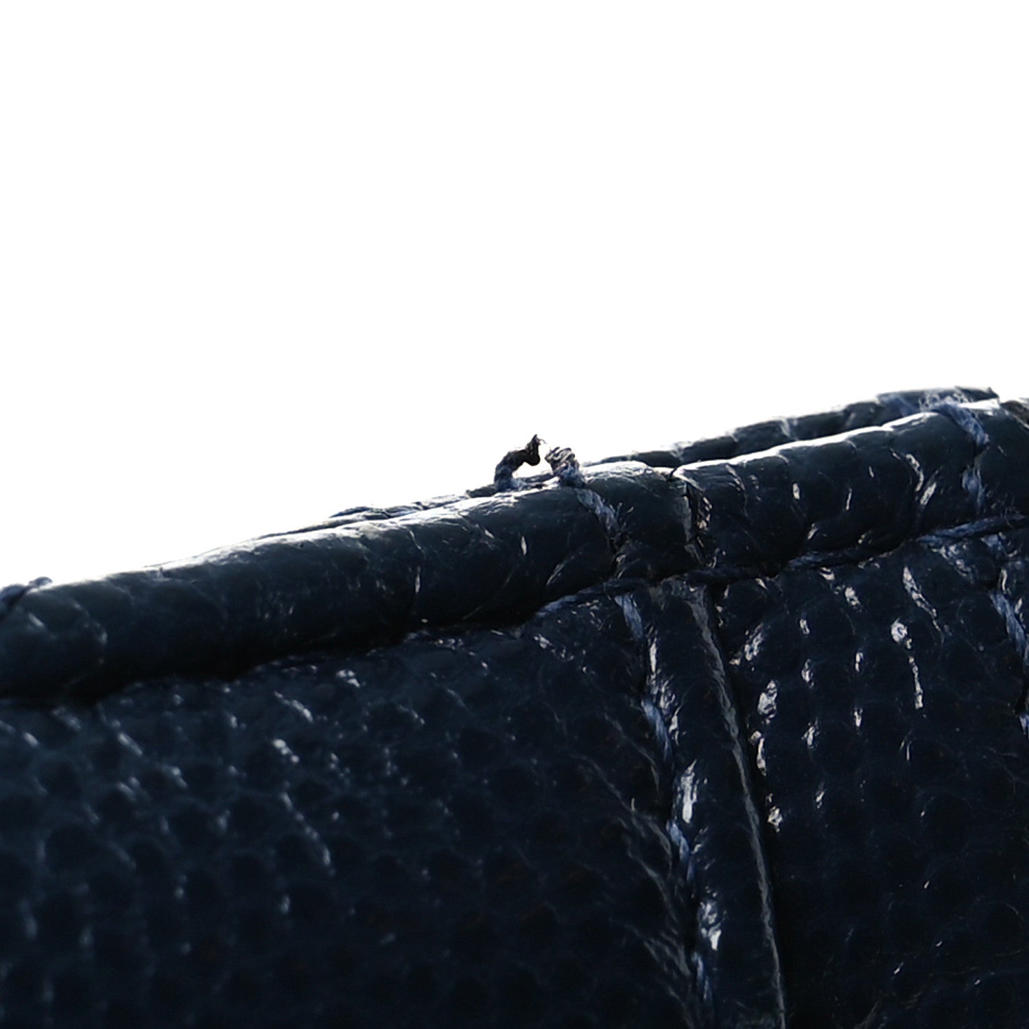 Chanel Caviar Quilted Card Holder Navy 13 of 14