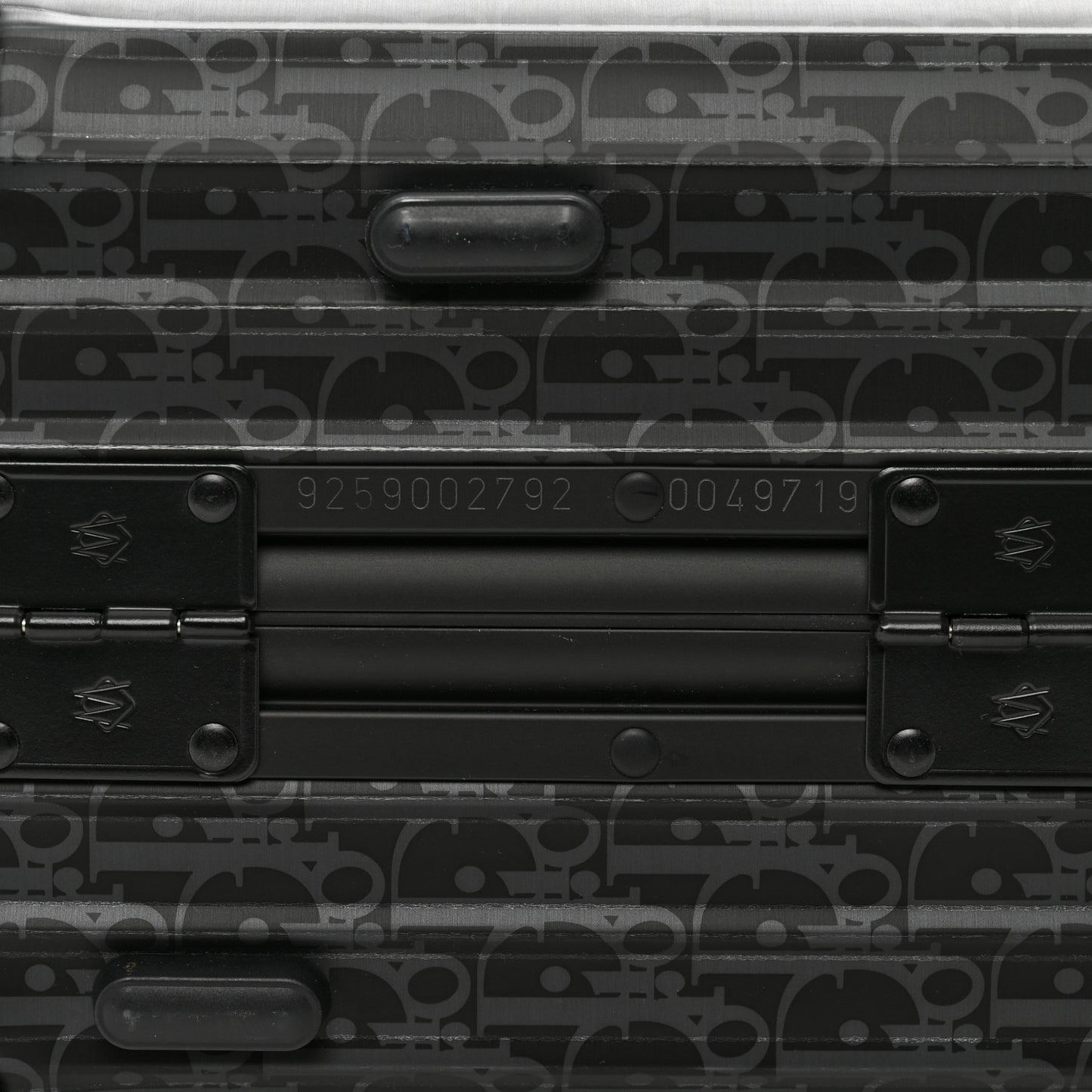 X RIMOWA Aluminum Gradient Cabin Luggage Black Multi