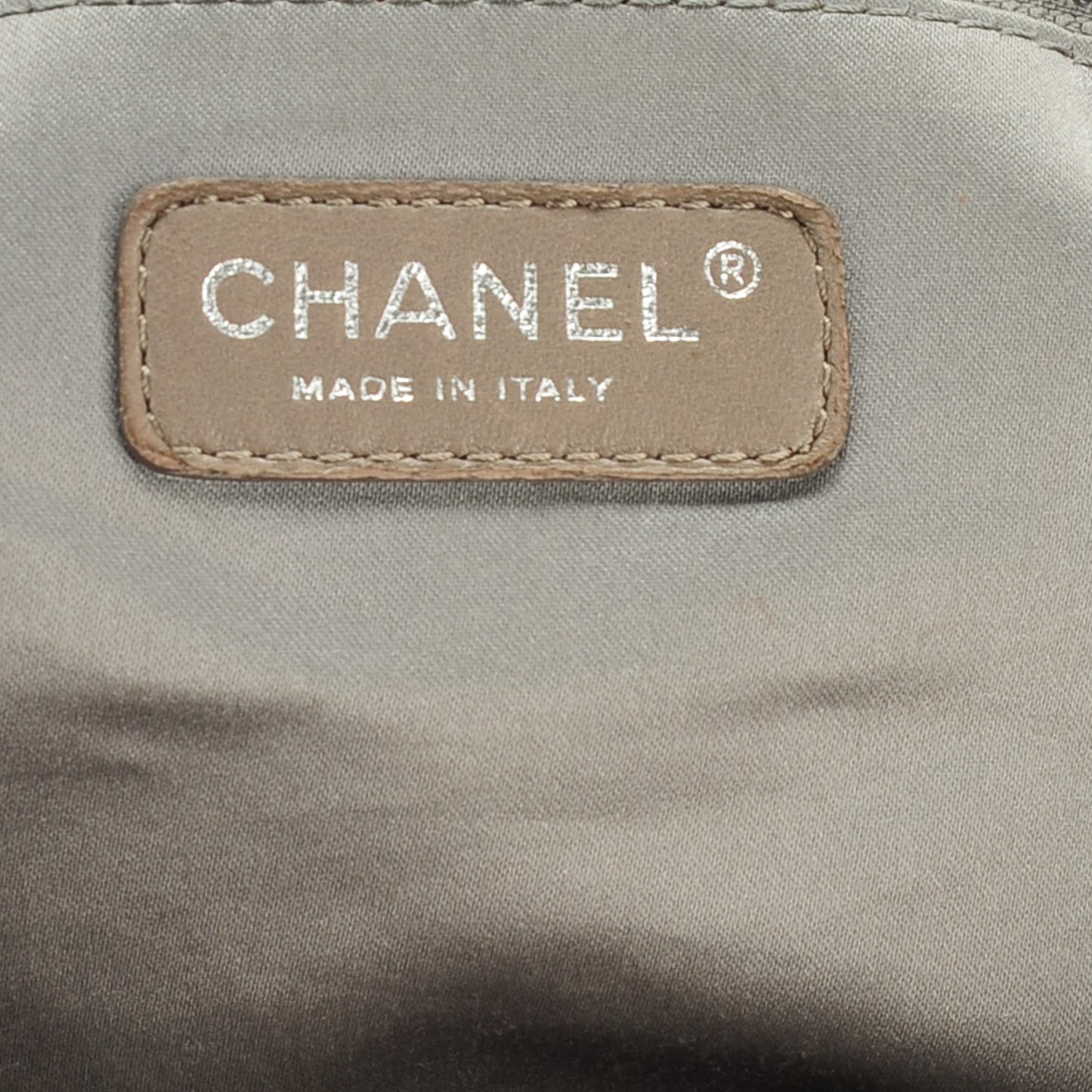 Glazed Calfskin Twisted Maxi Flap Black